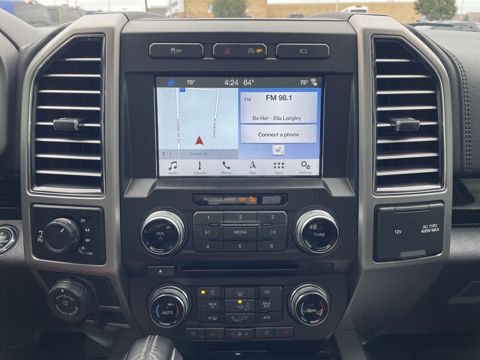 Vehicle photo 24