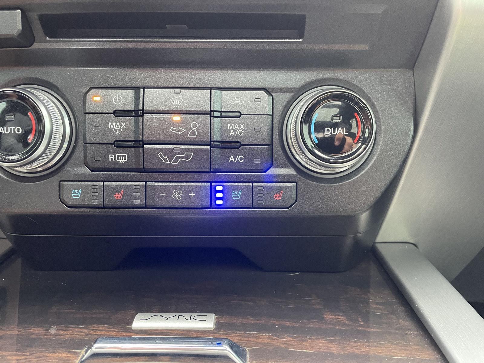Vehicle photo 31