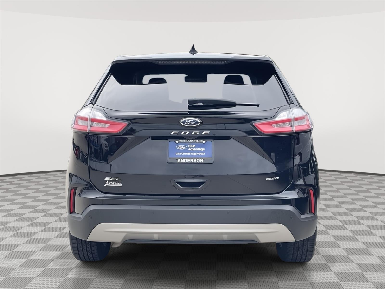 Vehicle photo 8
