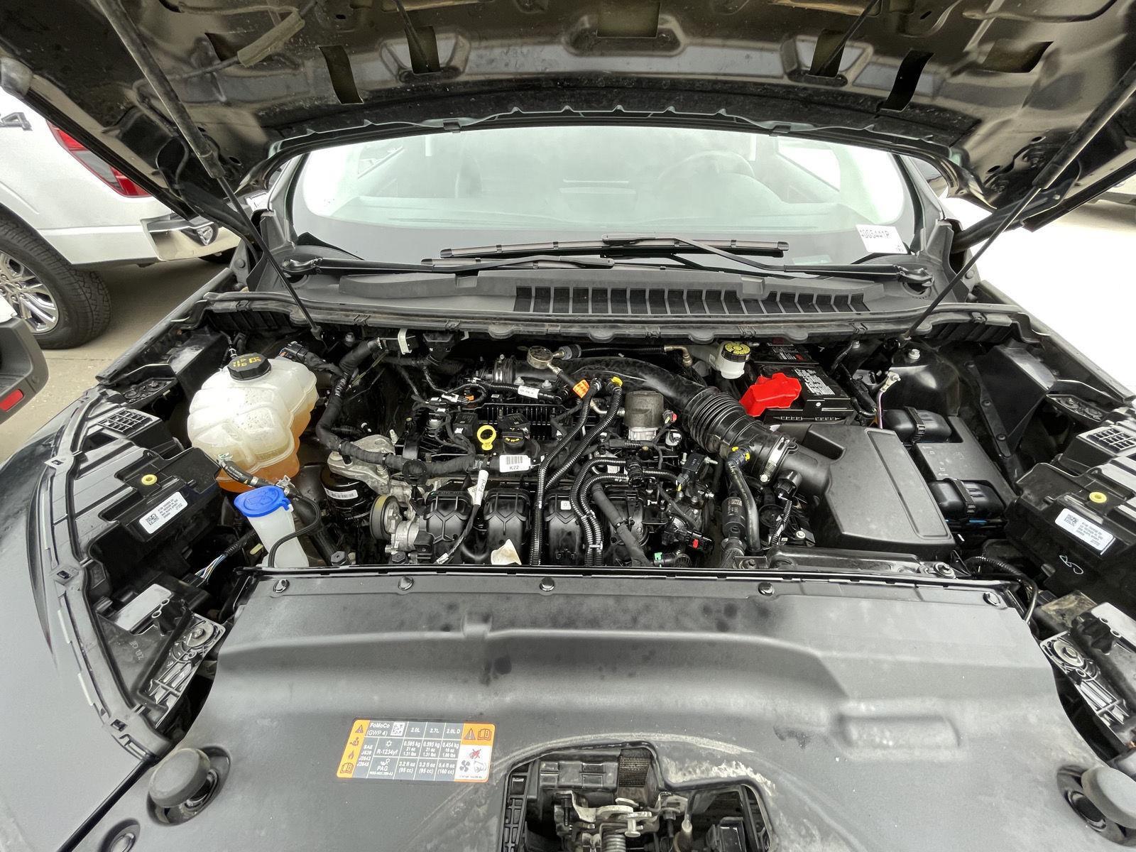 Vehicle photo 33