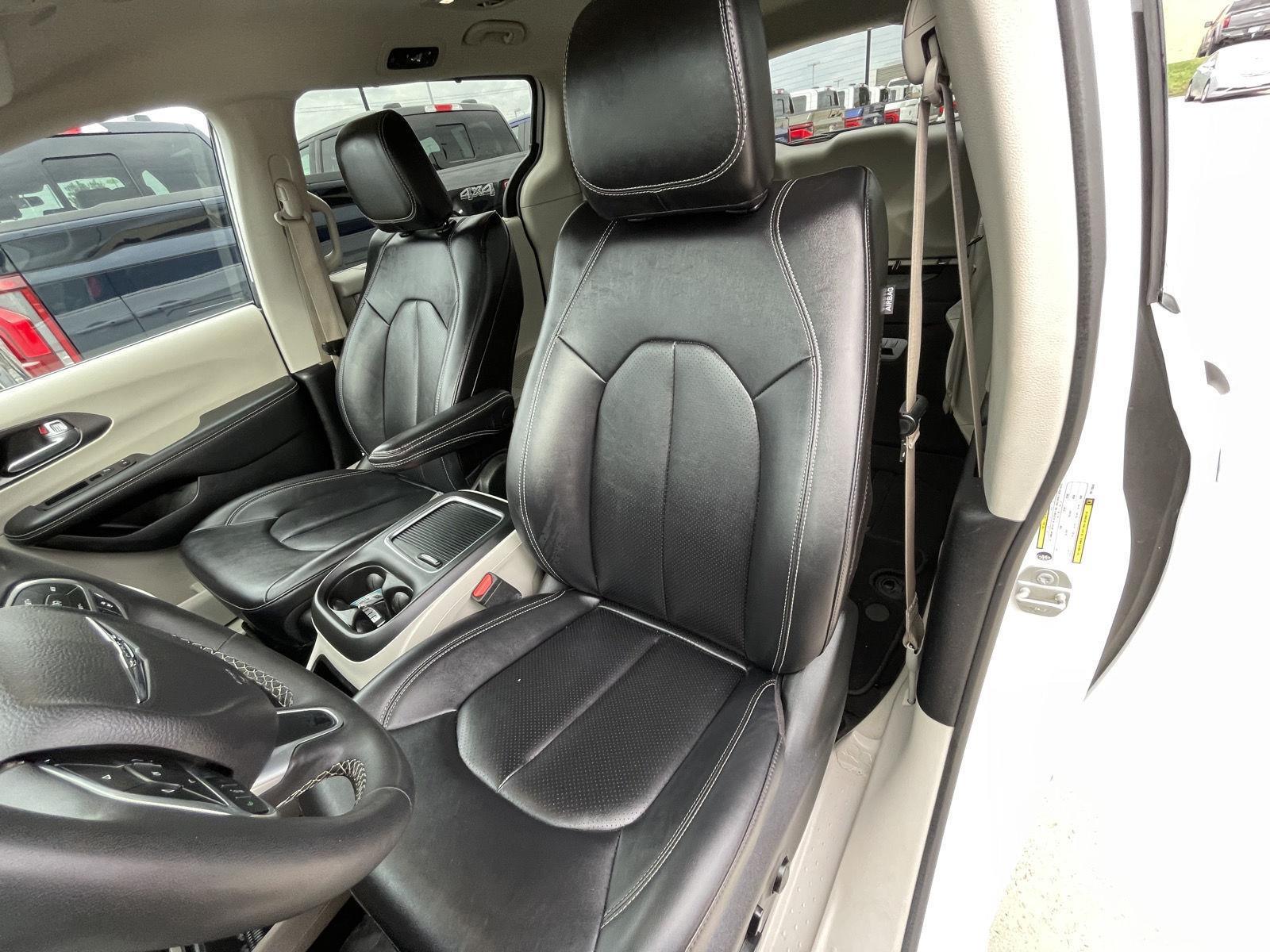 Vehicle photo 18