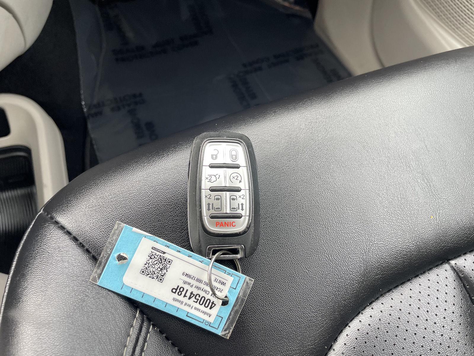 Vehicle photo 37