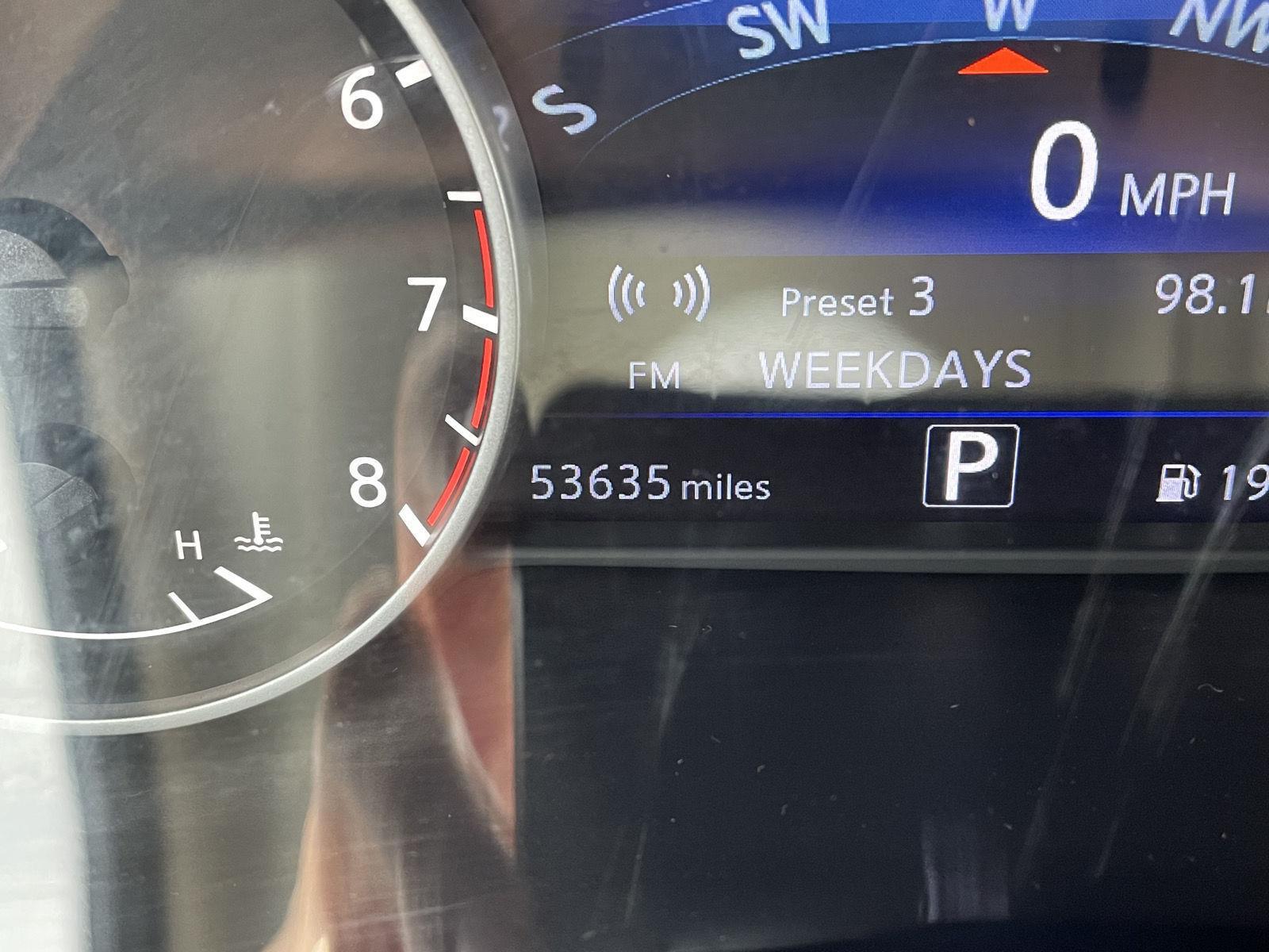 Vehicle photo 3