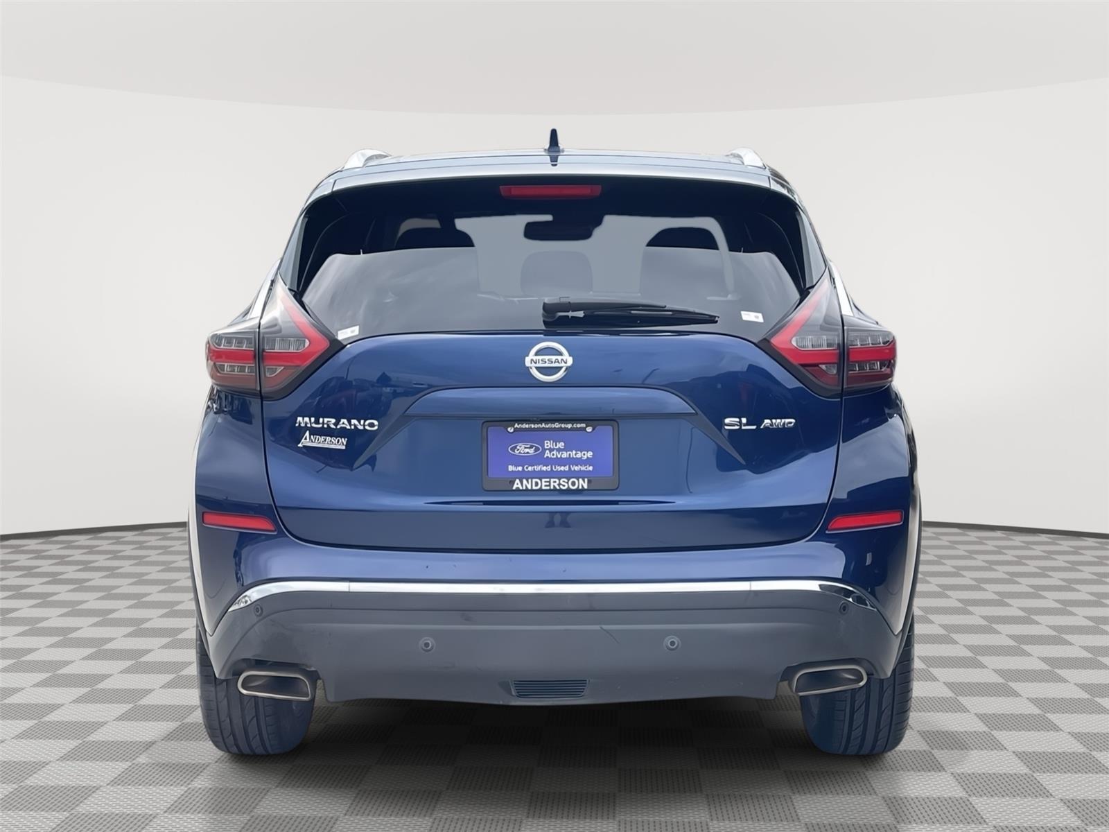 Vehicle photo 8