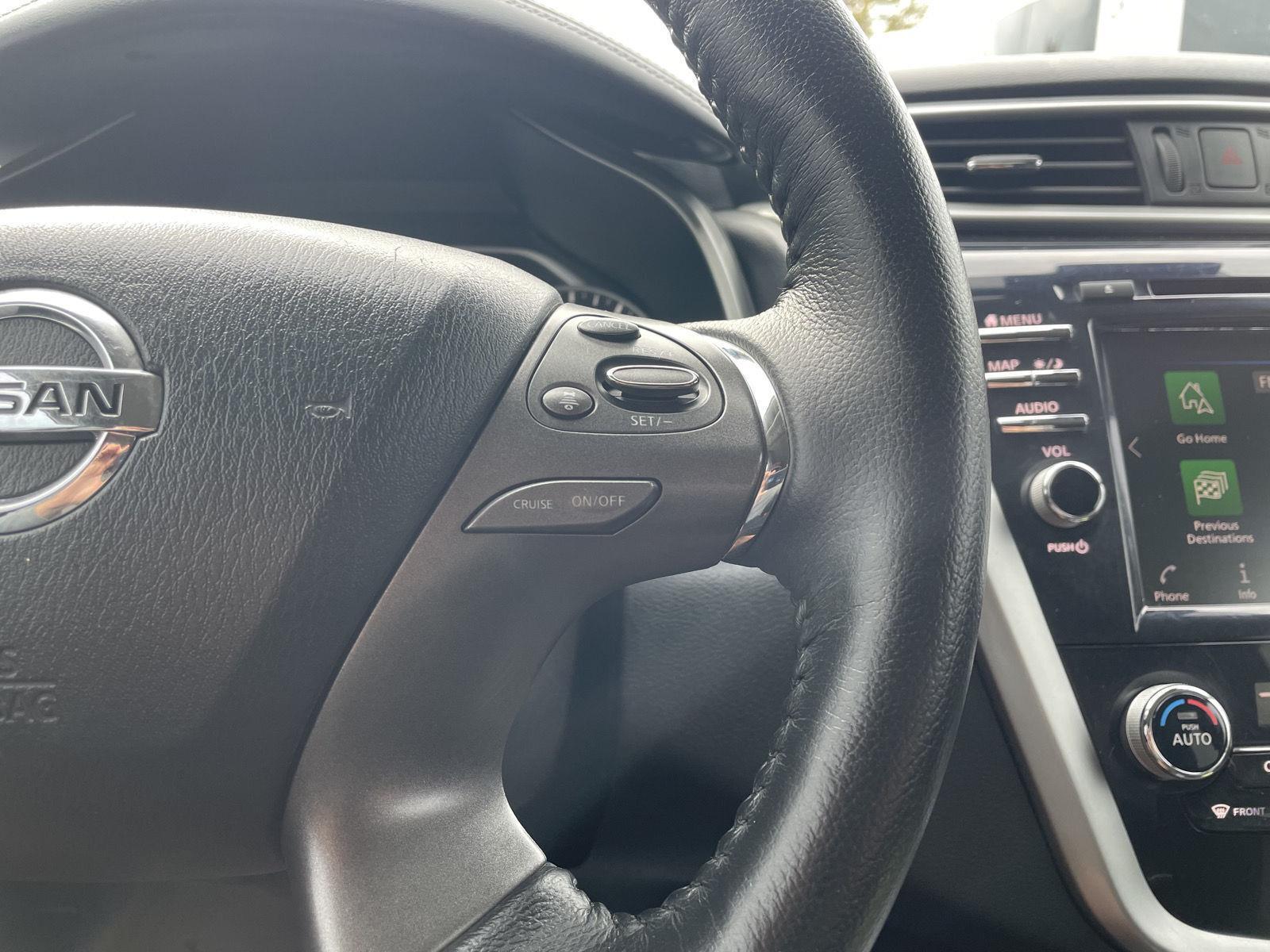 Vehicle photo 14