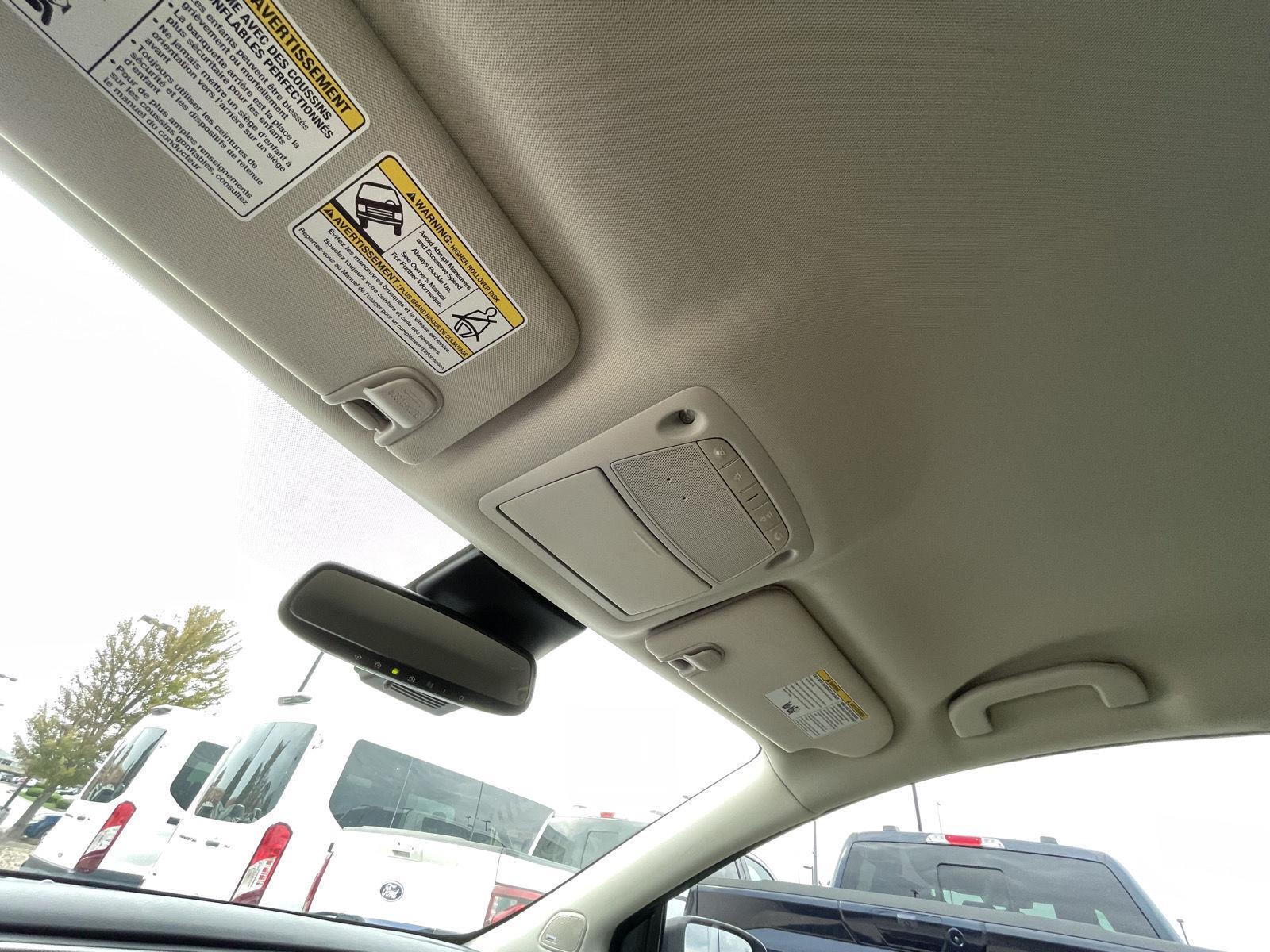 Vehicle photo 22