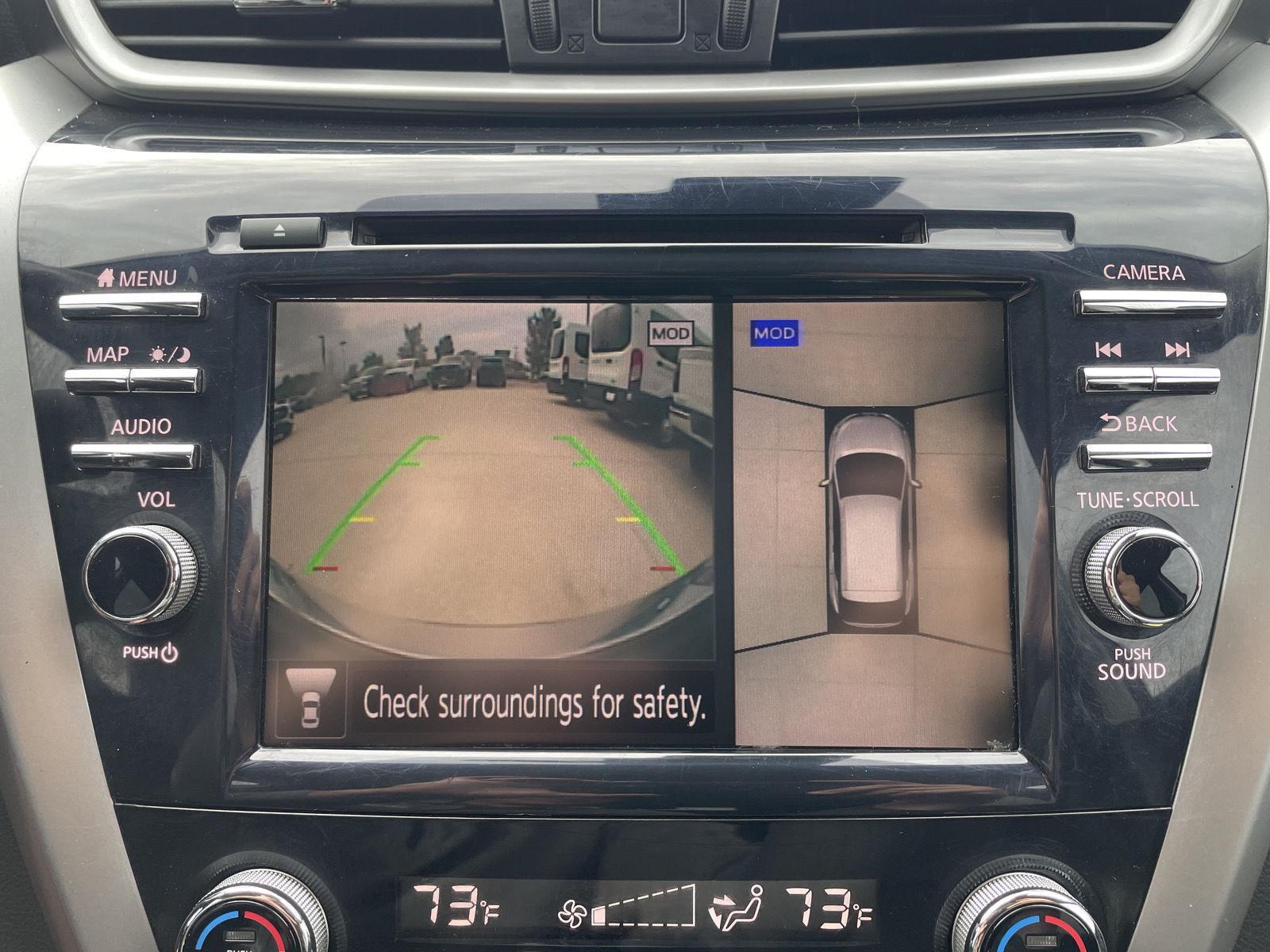 Vehicle photo 25