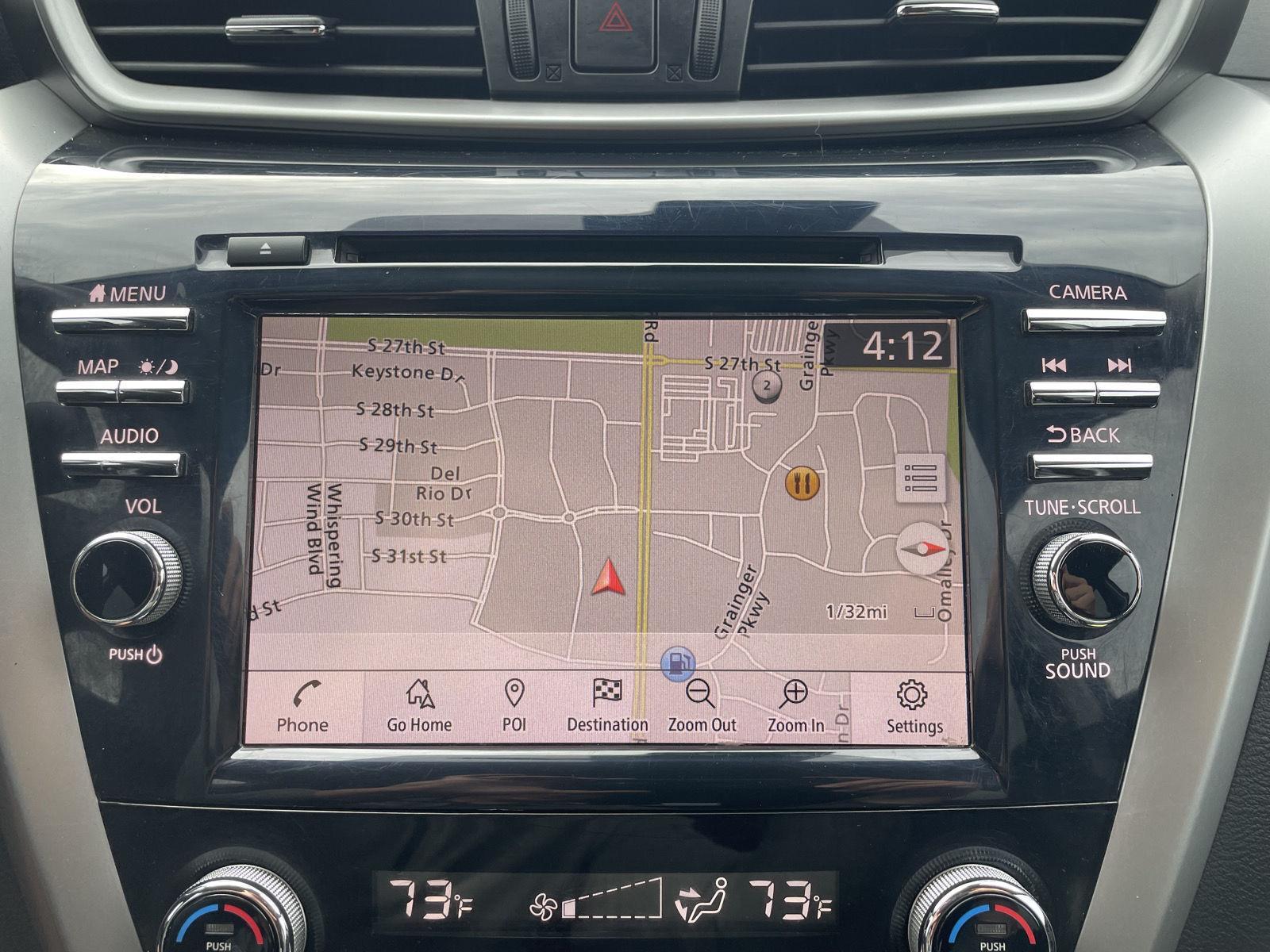 Vehicle photo 26