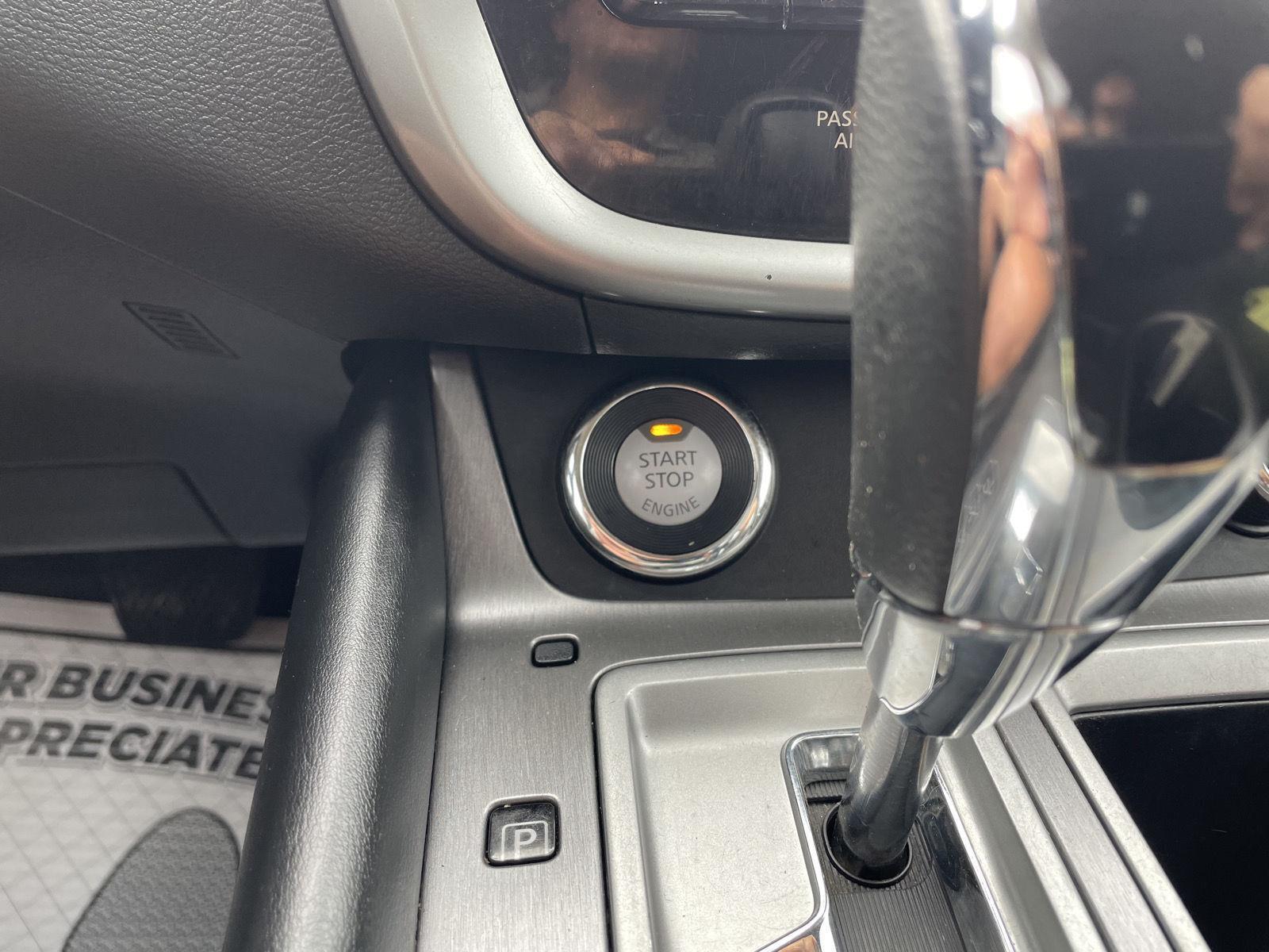 Vehicle photo 27