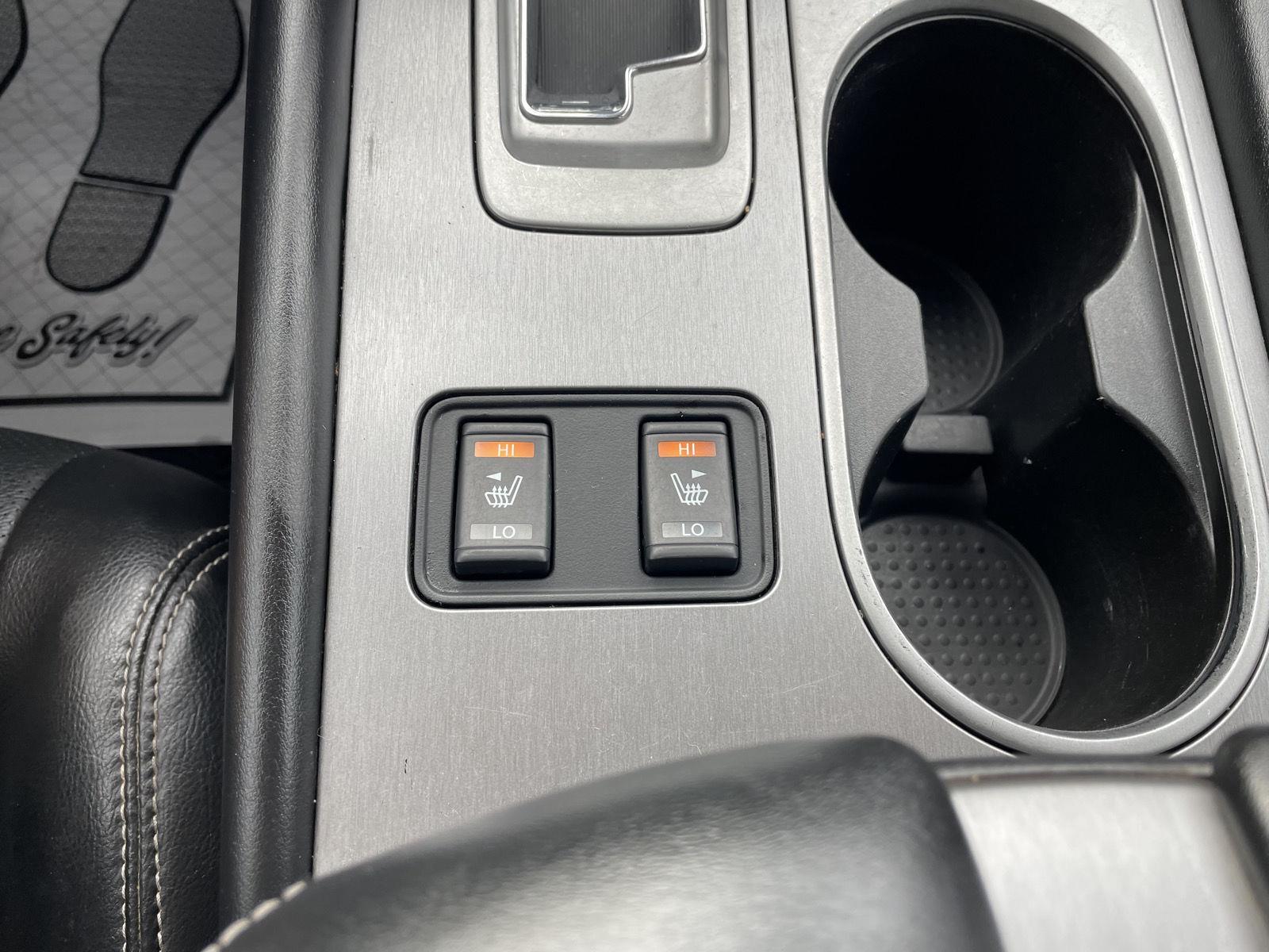 Vehicle photo 29