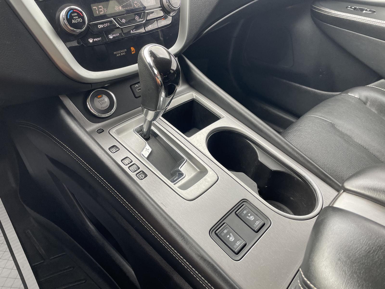 Vehicle photo 33
