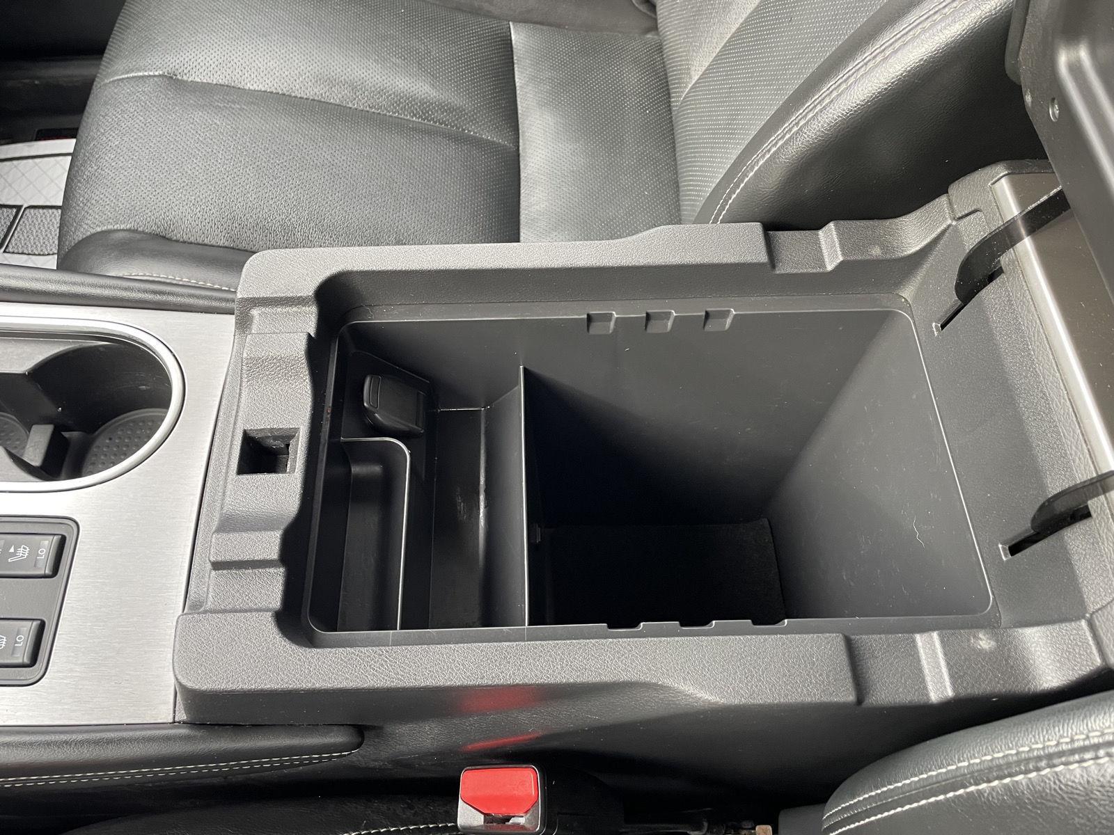 Vehicle photo 34