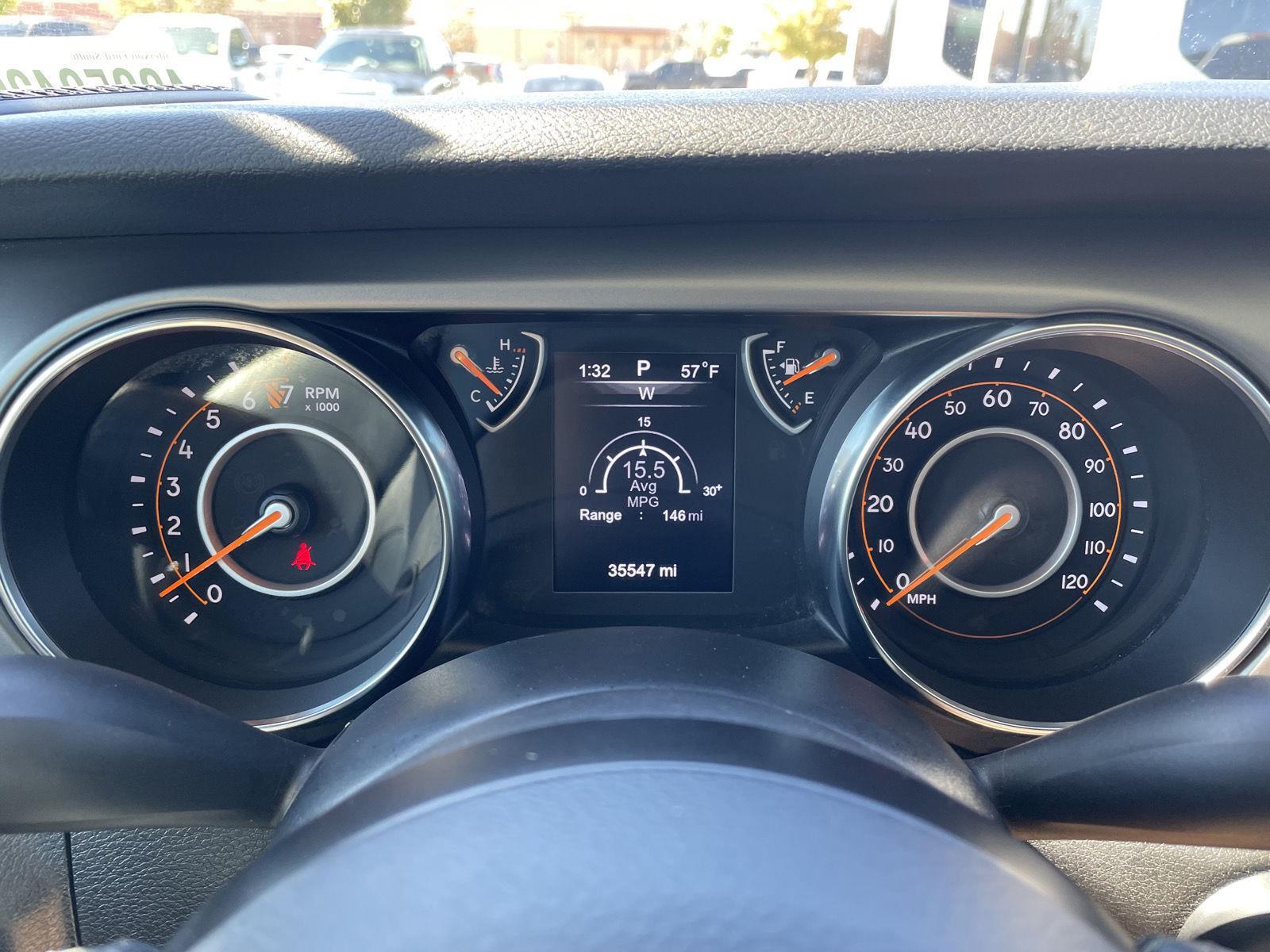 Vehicle photo 15