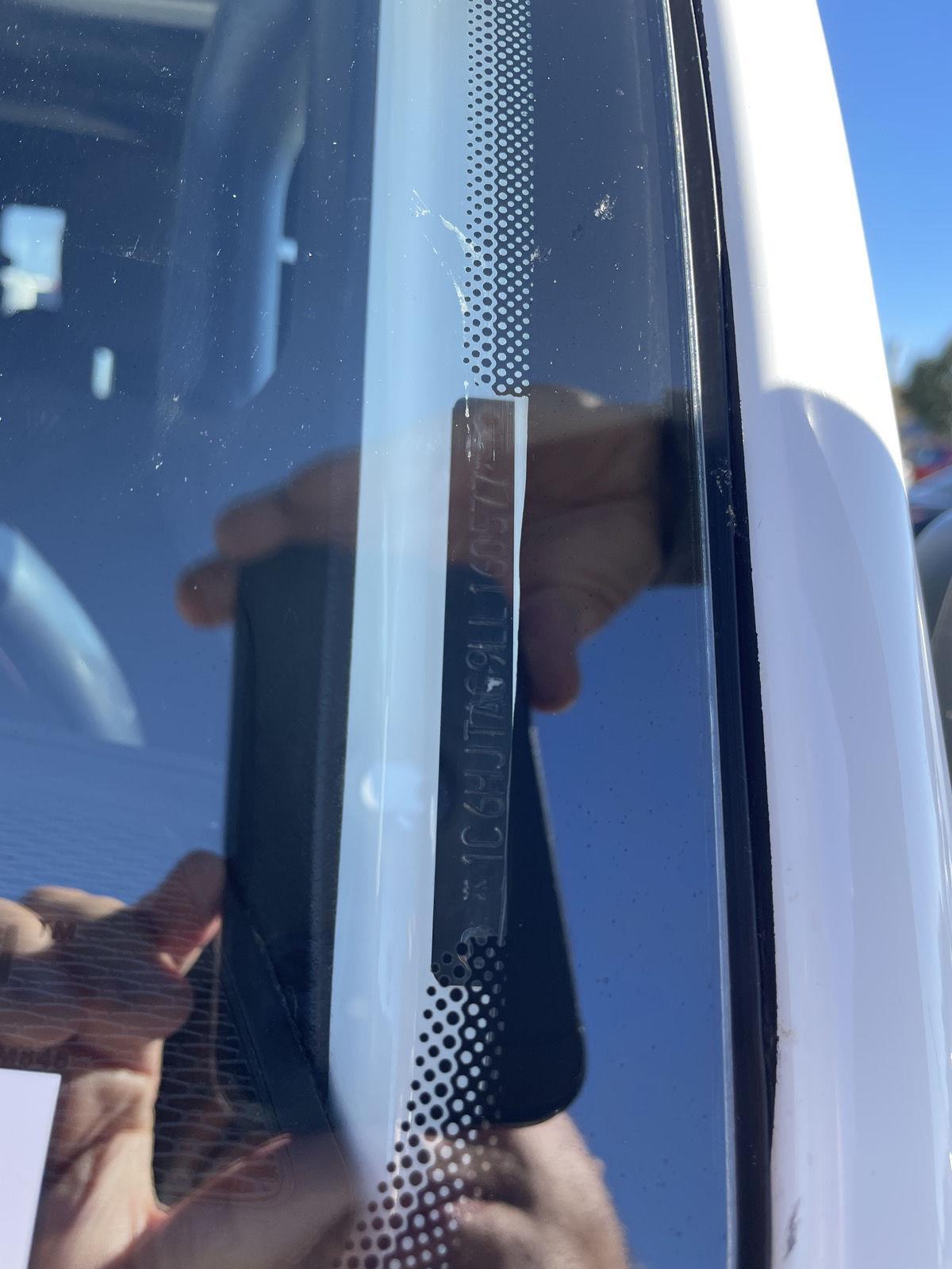 Vehicle photo 31