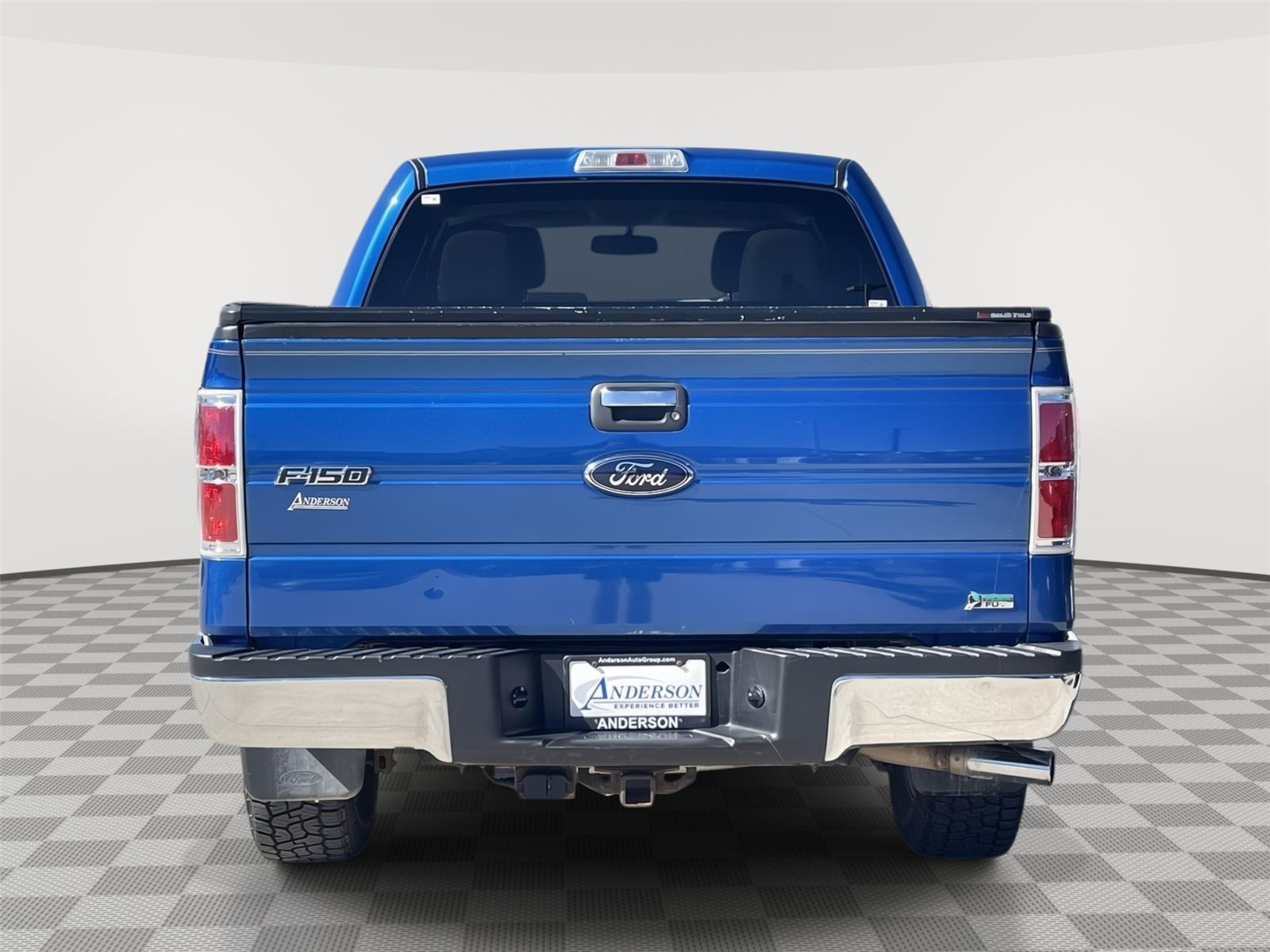 Vehicle photo 8