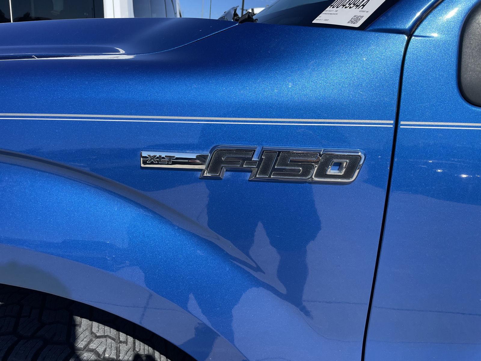Vehicle photo 32