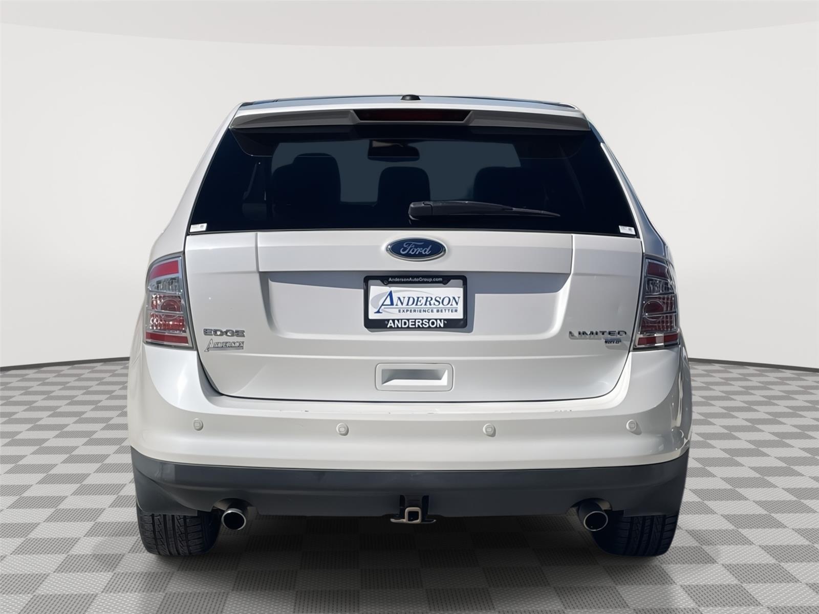 Vehicle photo 8