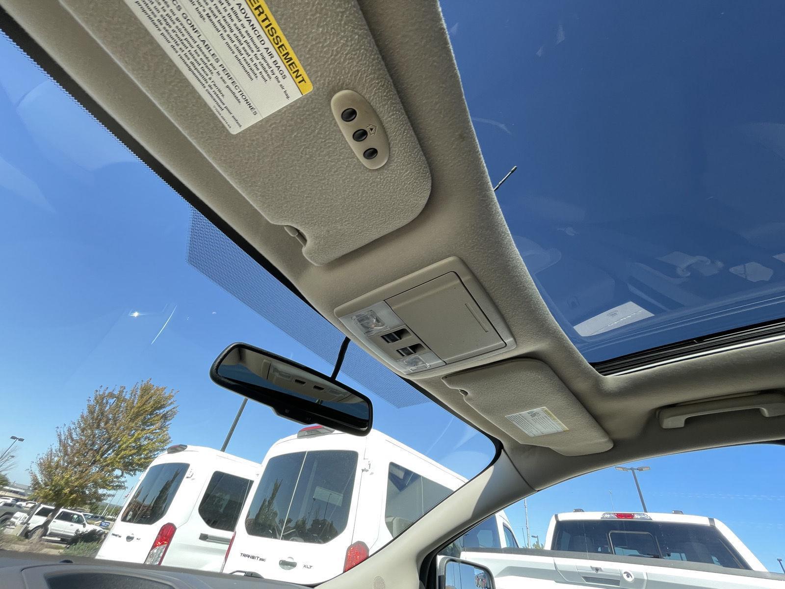 Vehicle photo 20