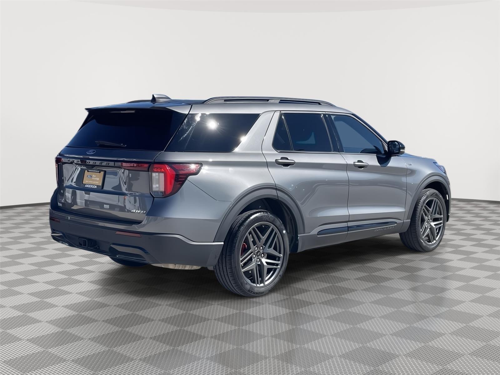 Vehicle photo 7