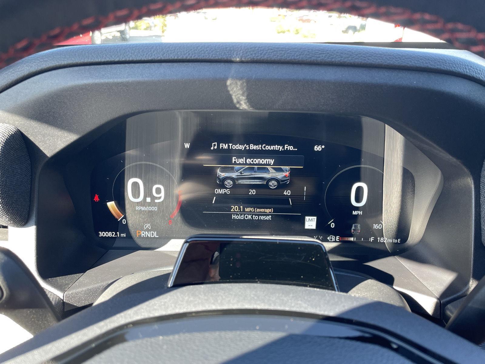 Vehicle photo 15