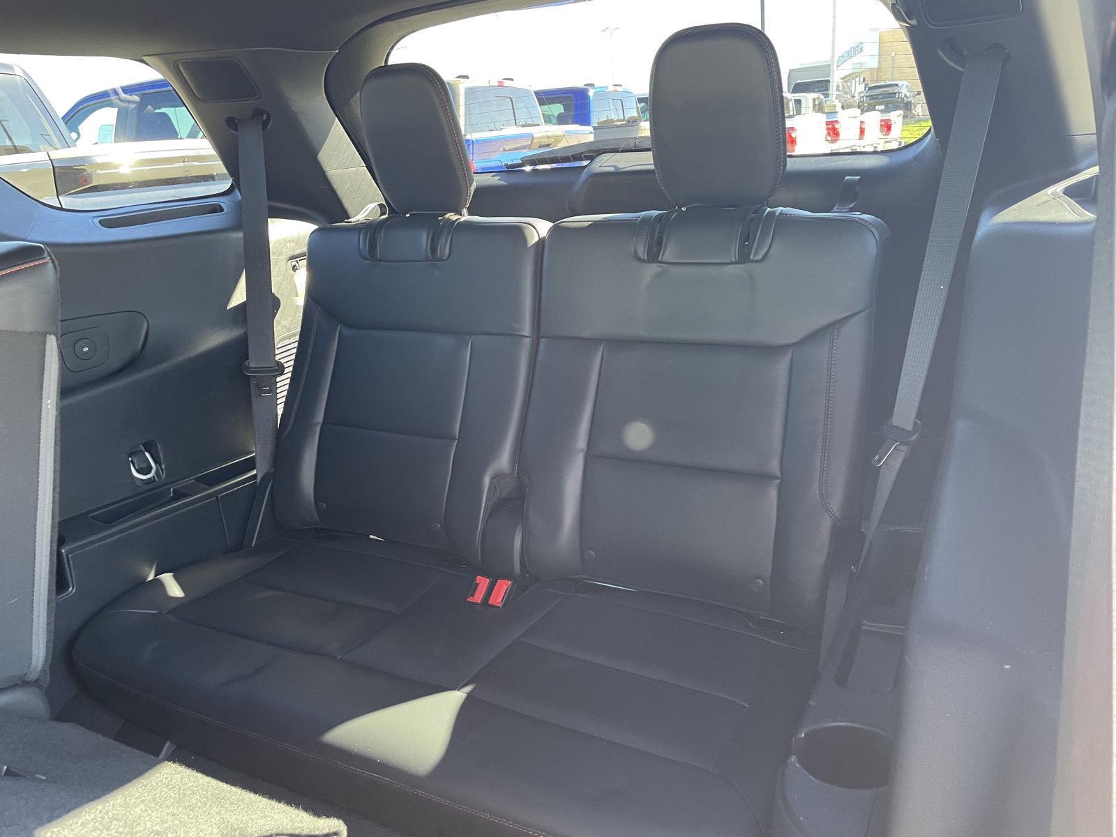 Vehicle photo 21