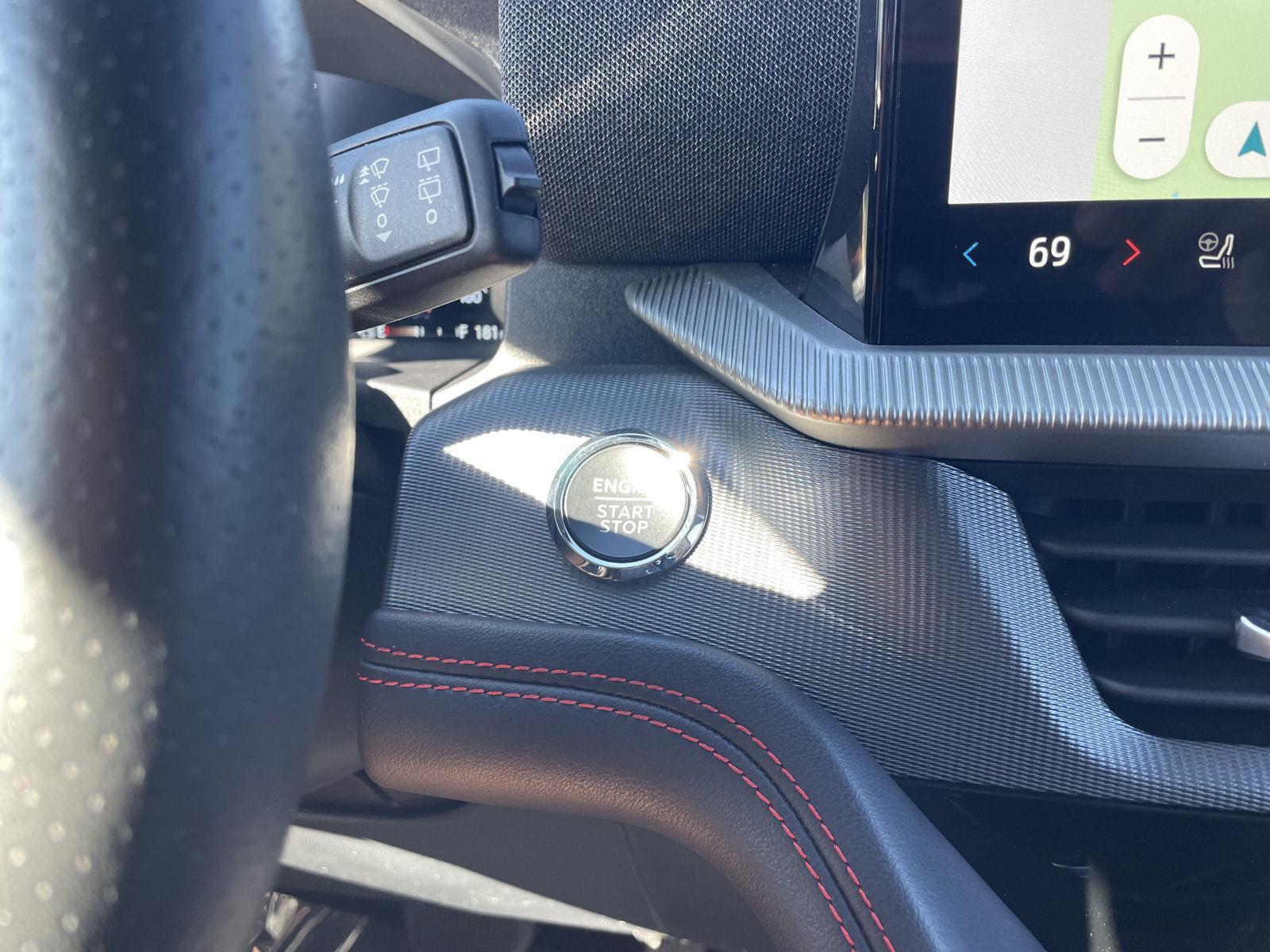 Vehicle photo 27