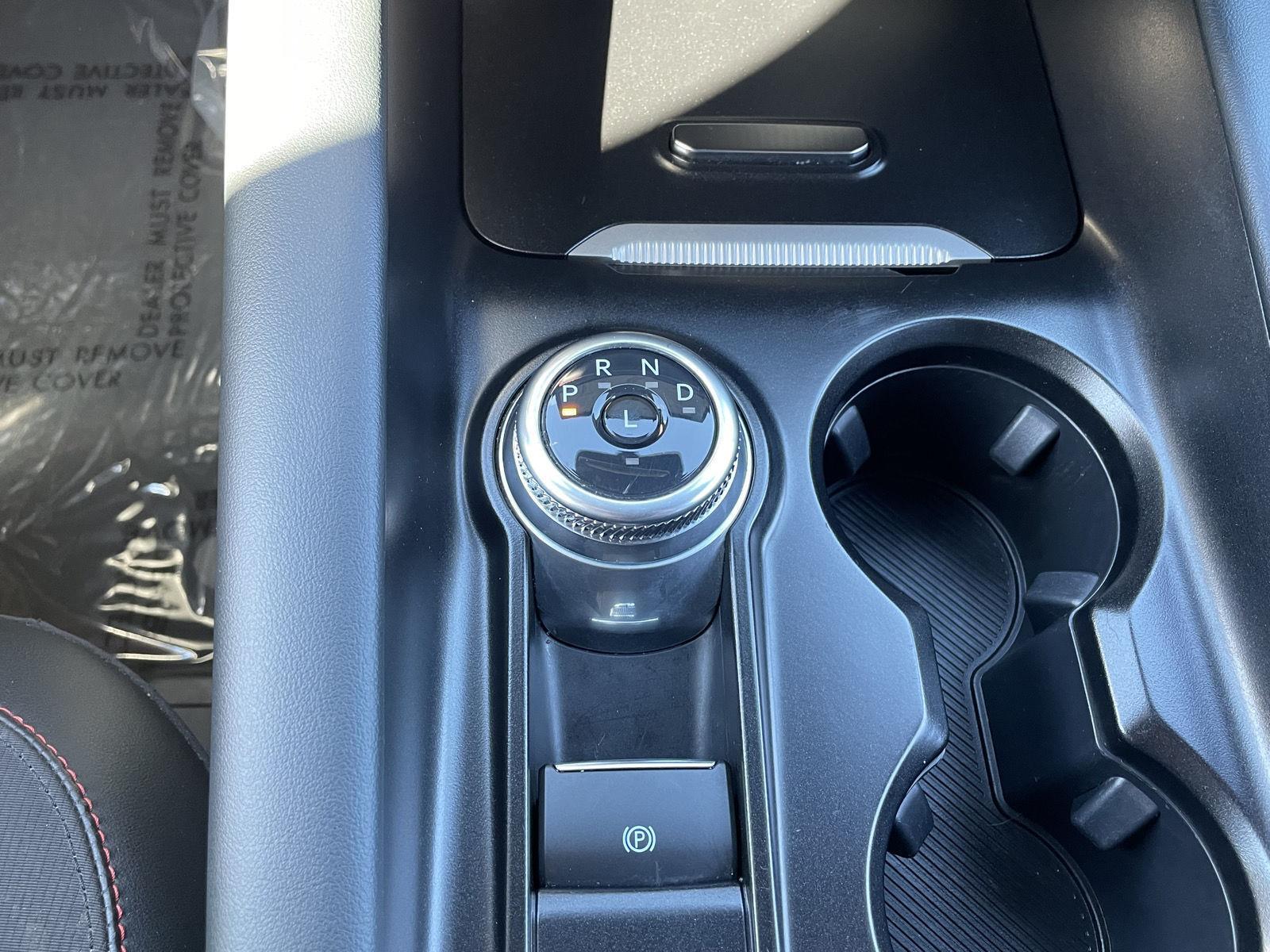 Vehicle photo 32