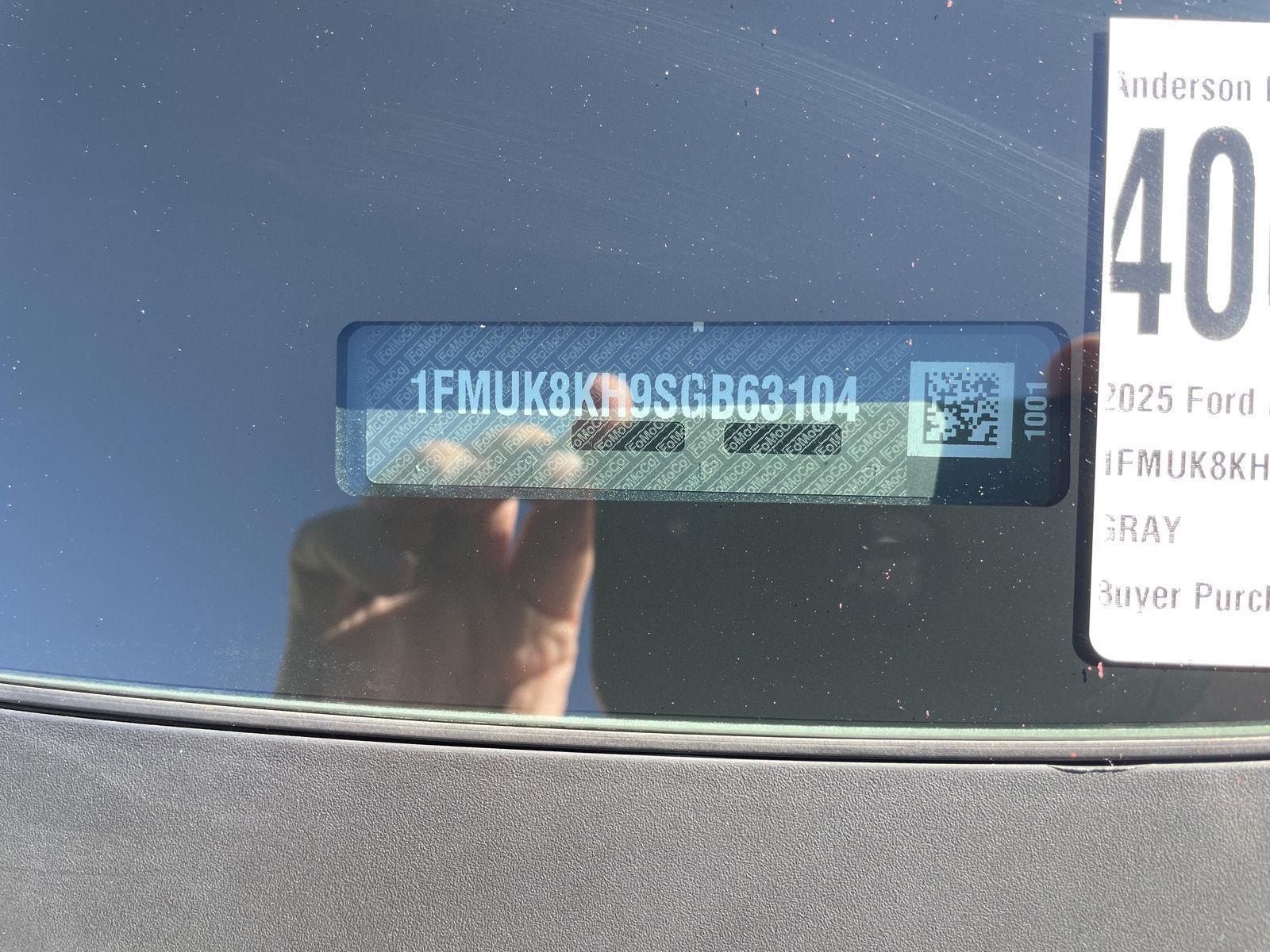 Vehicle photo 35