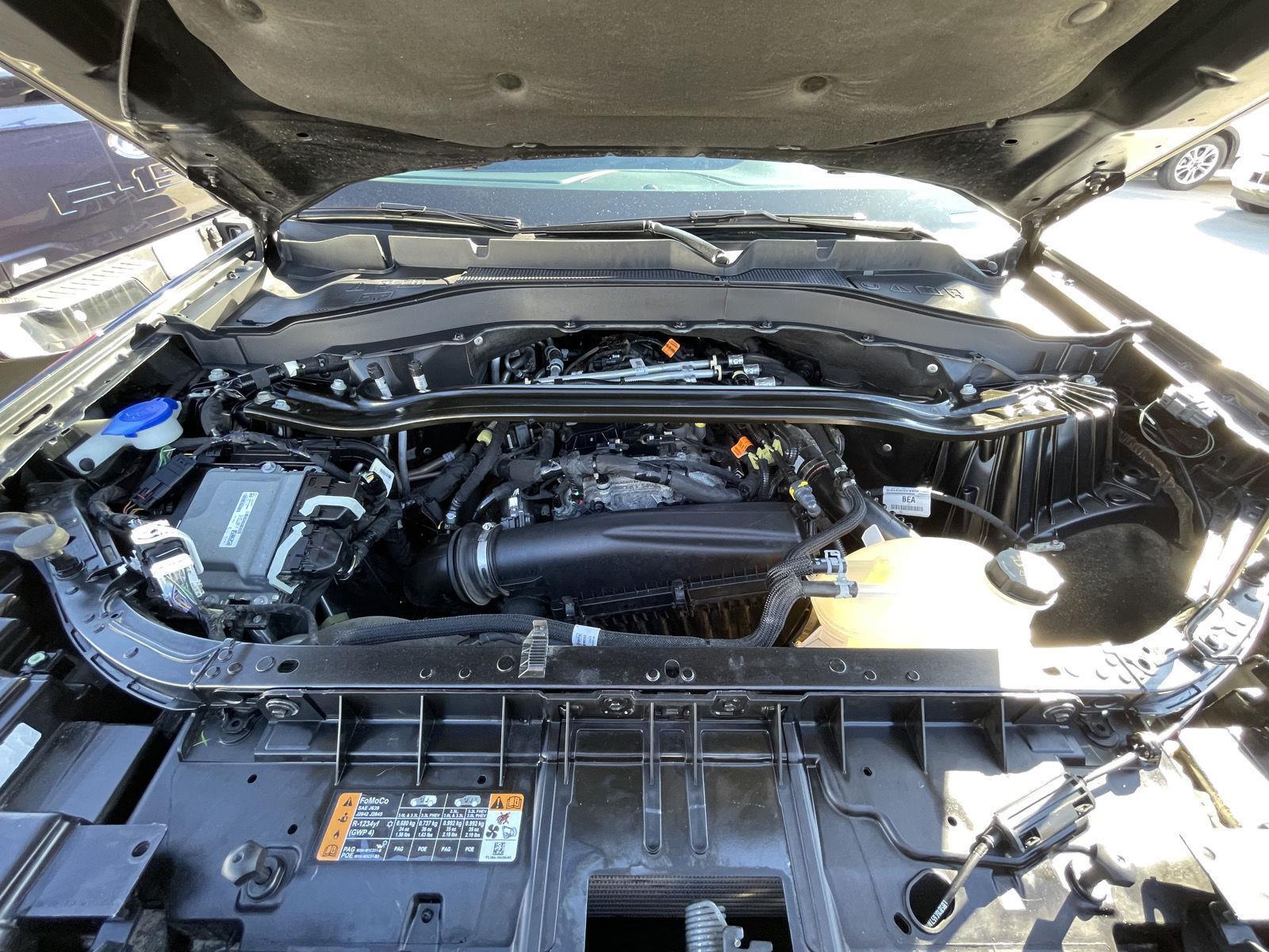 Vehicle photo 36