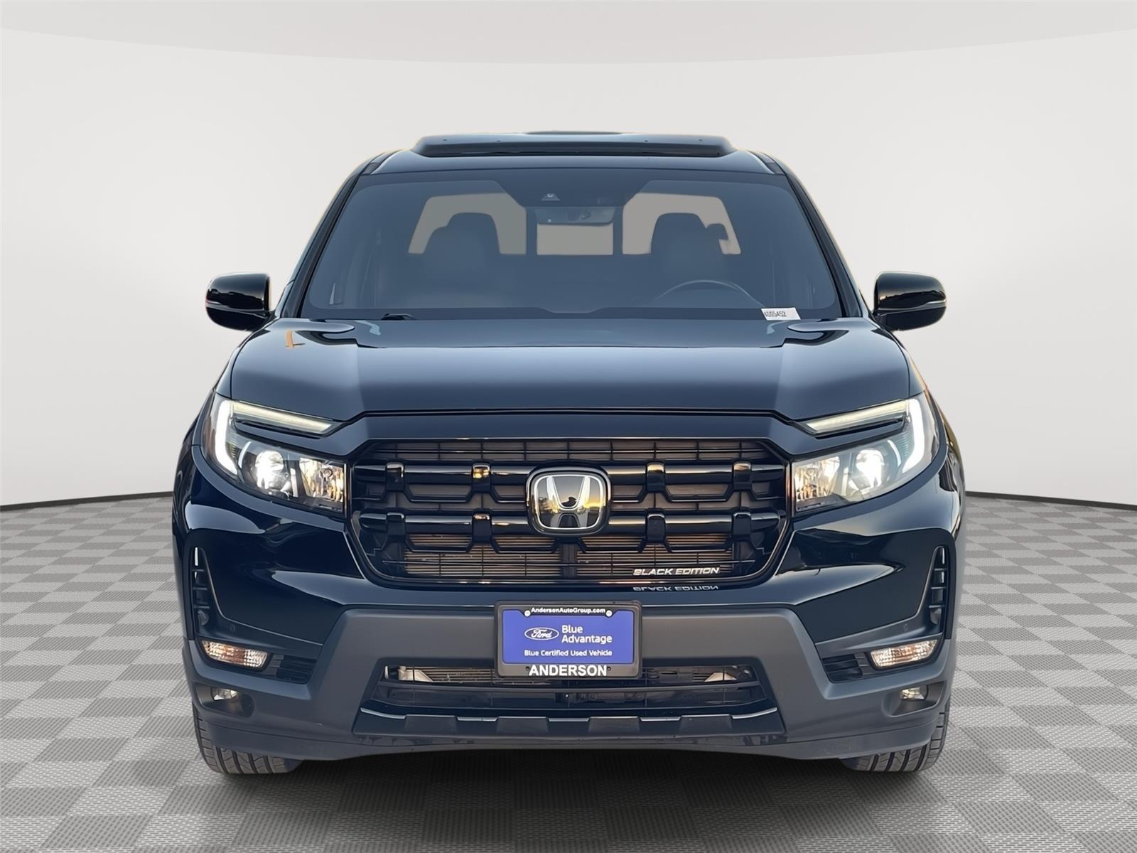 Vehicle photo 4