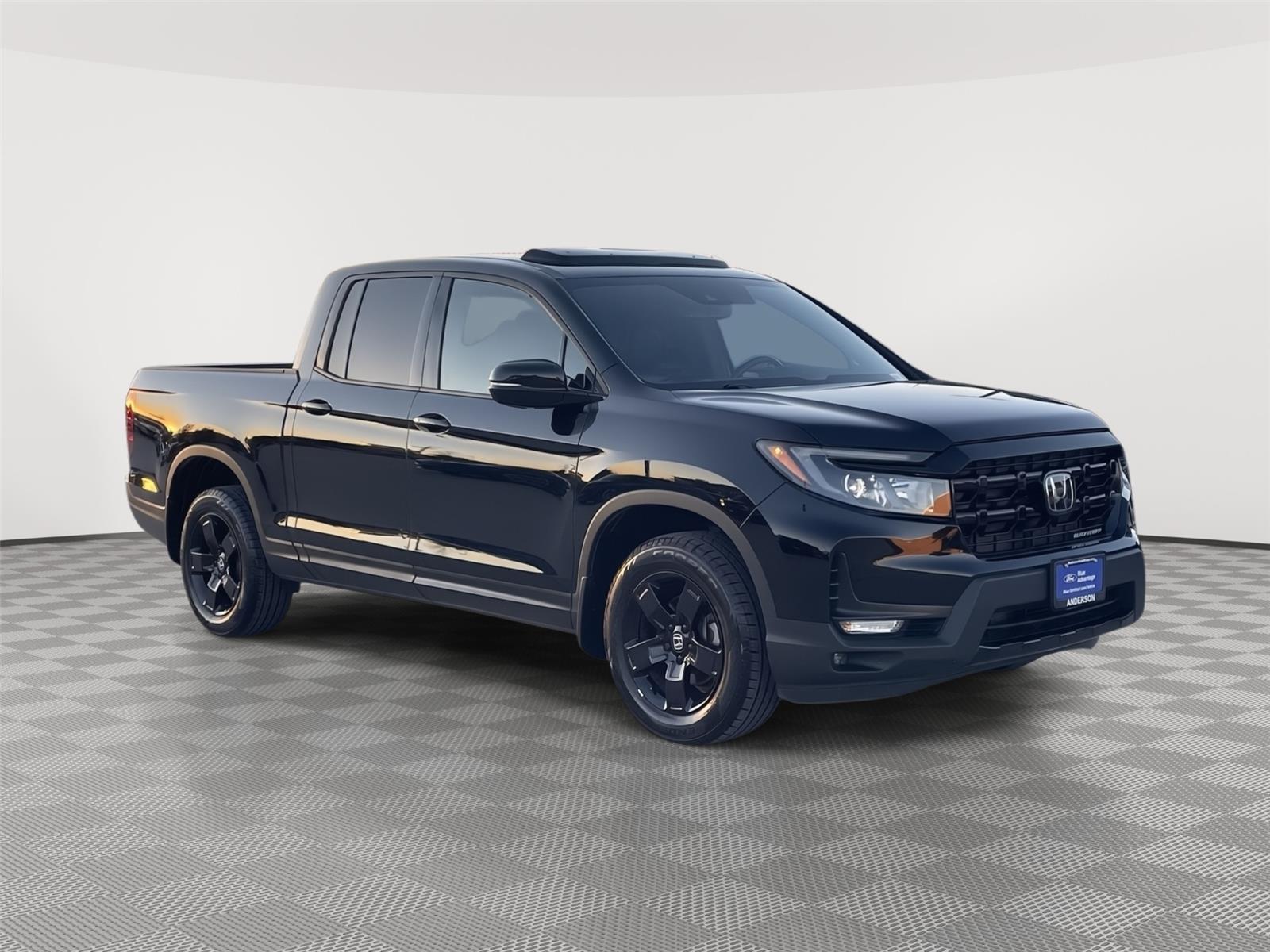 Vehicle photo 5
