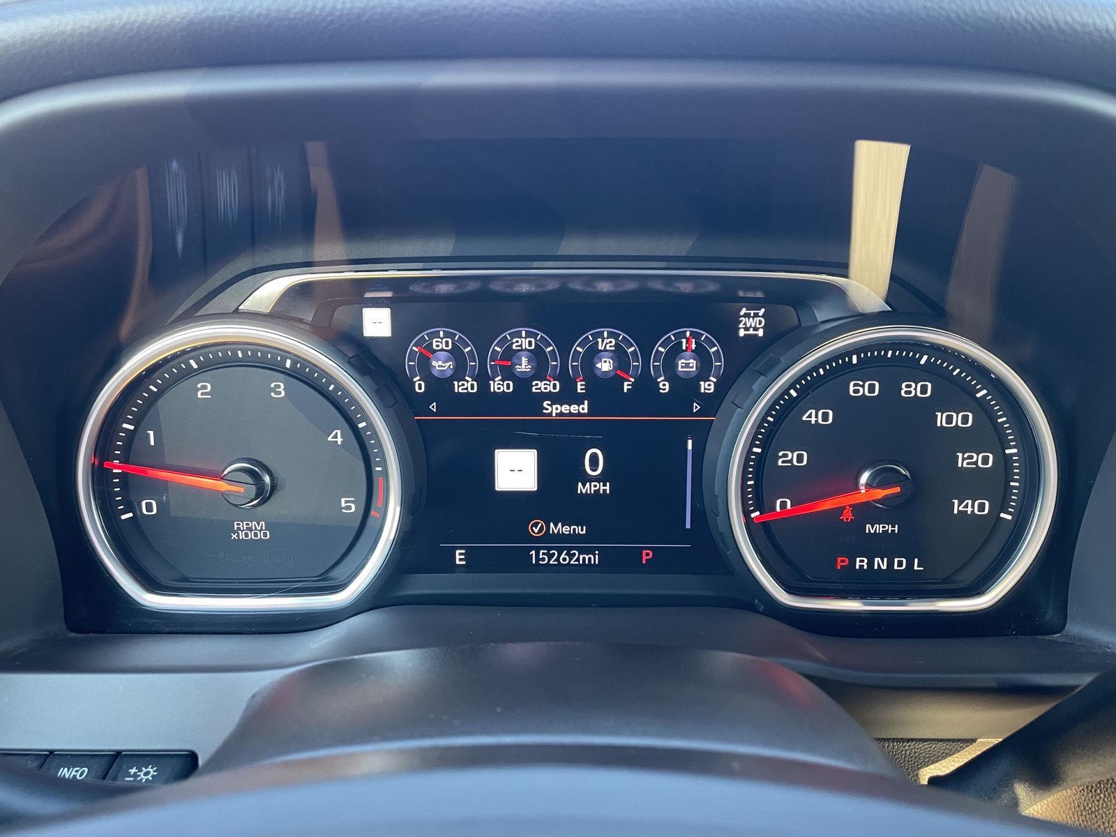 Vehicle photo 15