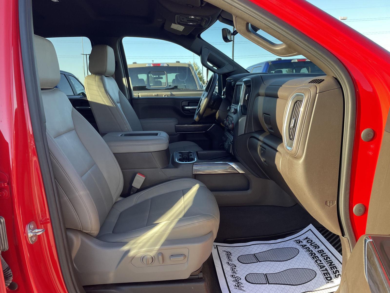 Vehicle photo 19