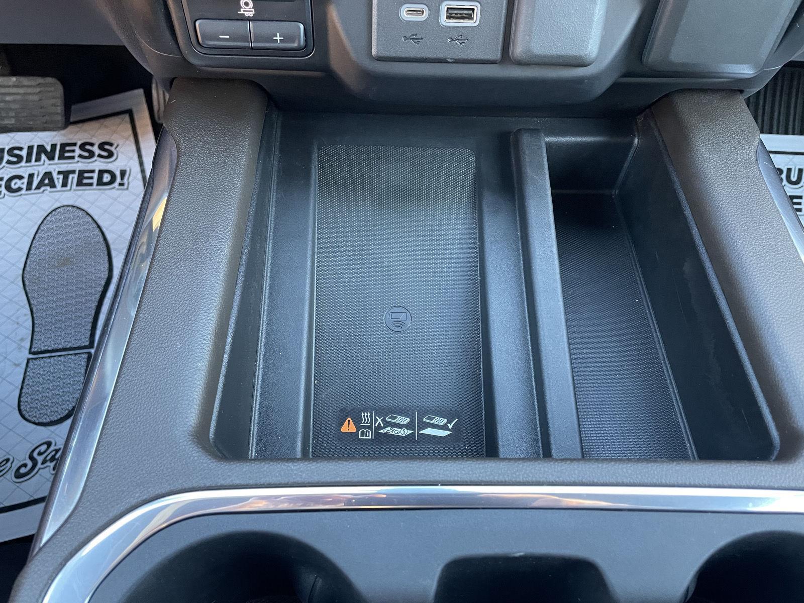 Vehicle photo 33