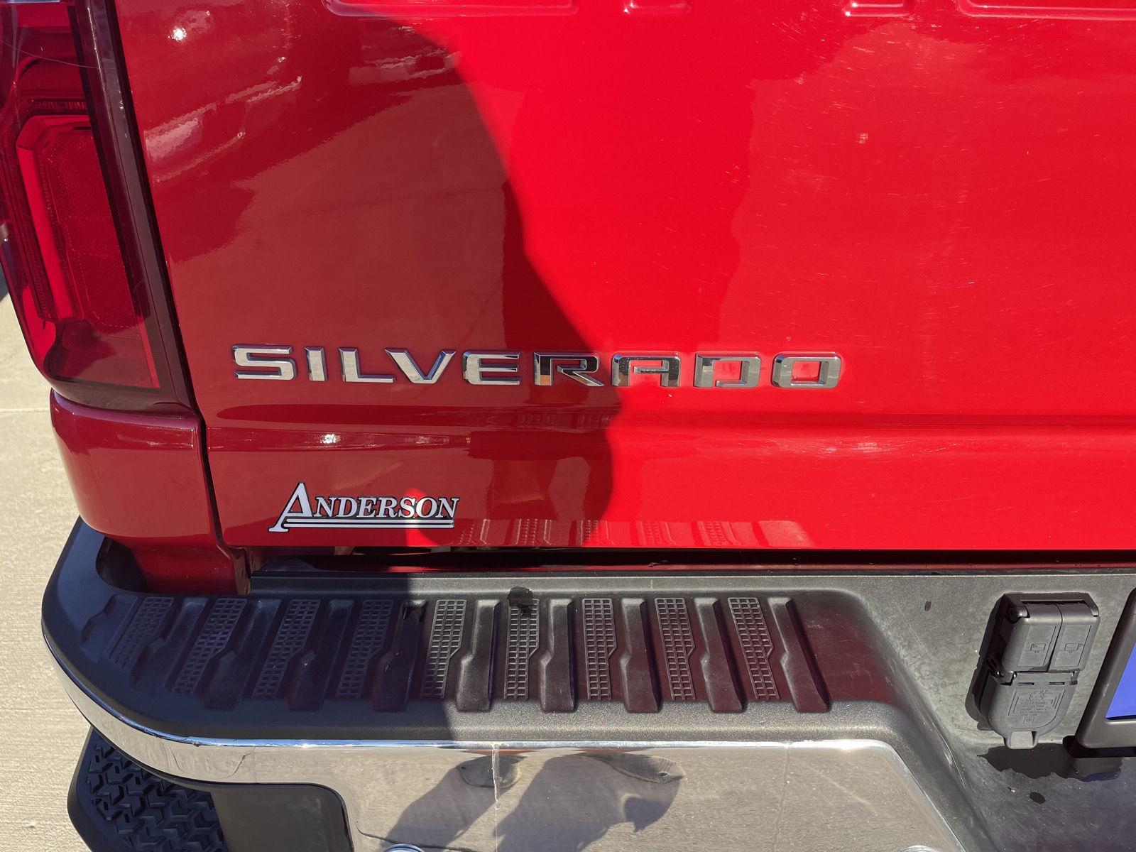 Vehicle photo 42