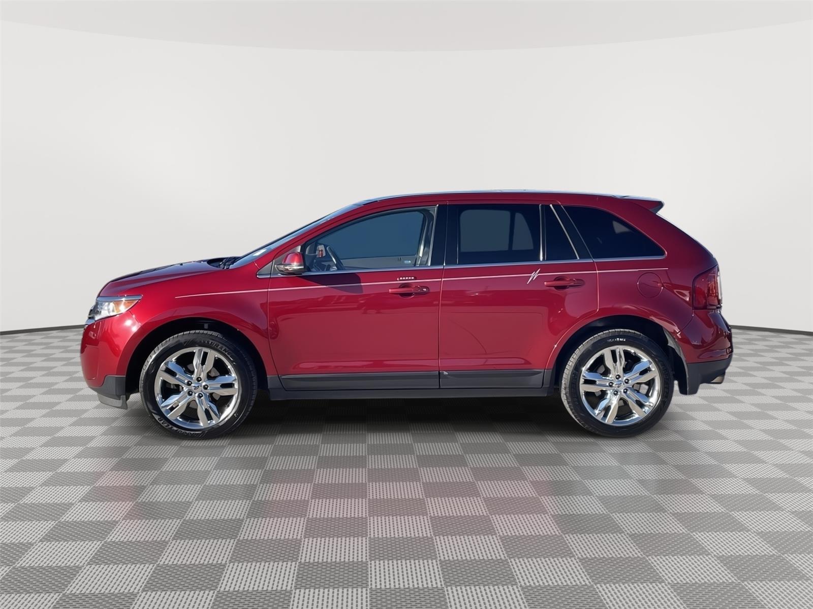 Vehicle photo 2