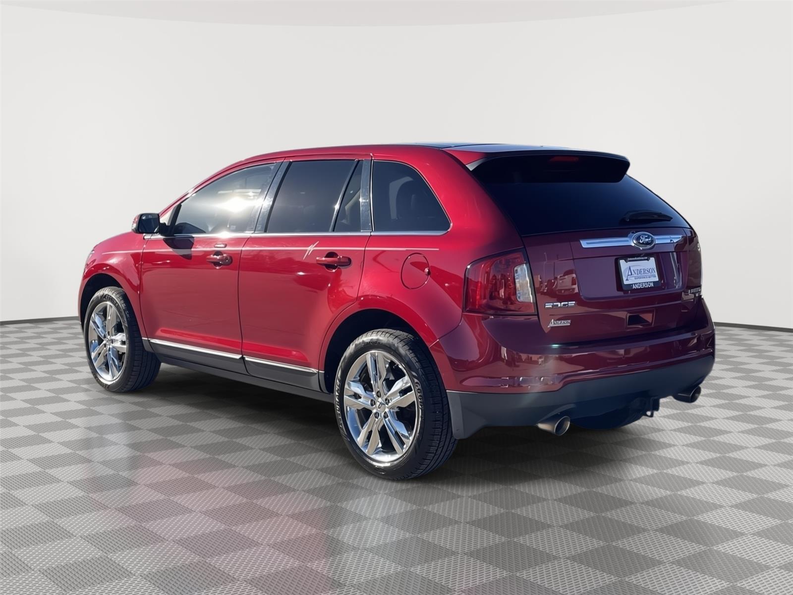Vehicle photo 9