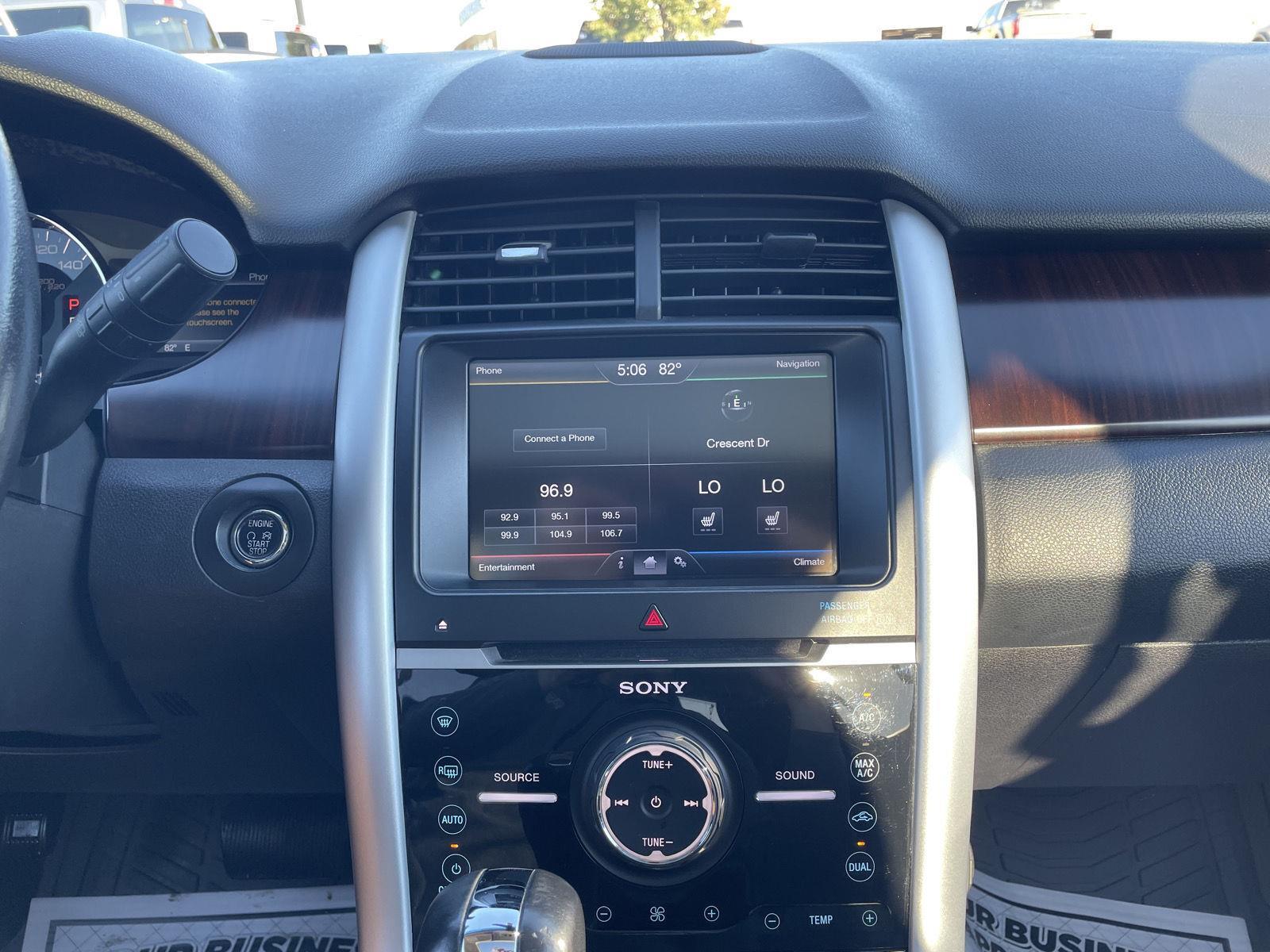 Vehicle photo 23
