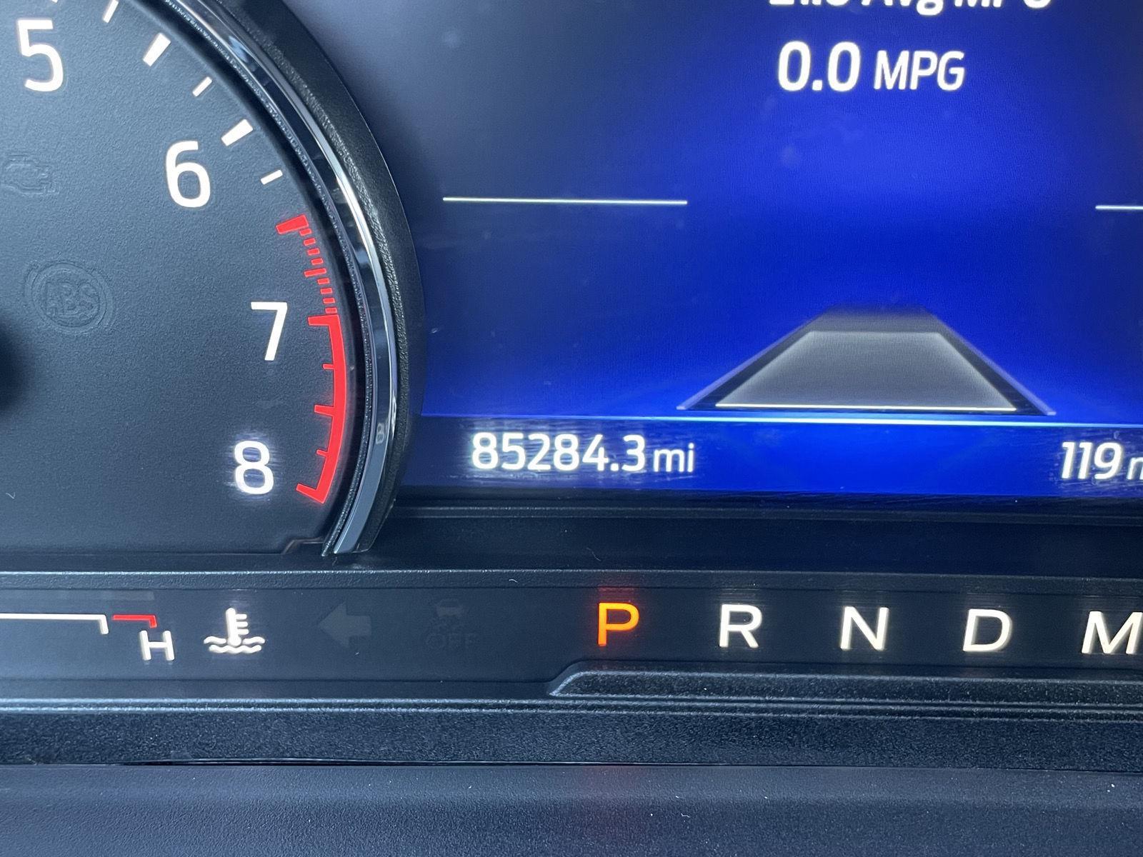 Vehicle photo 3