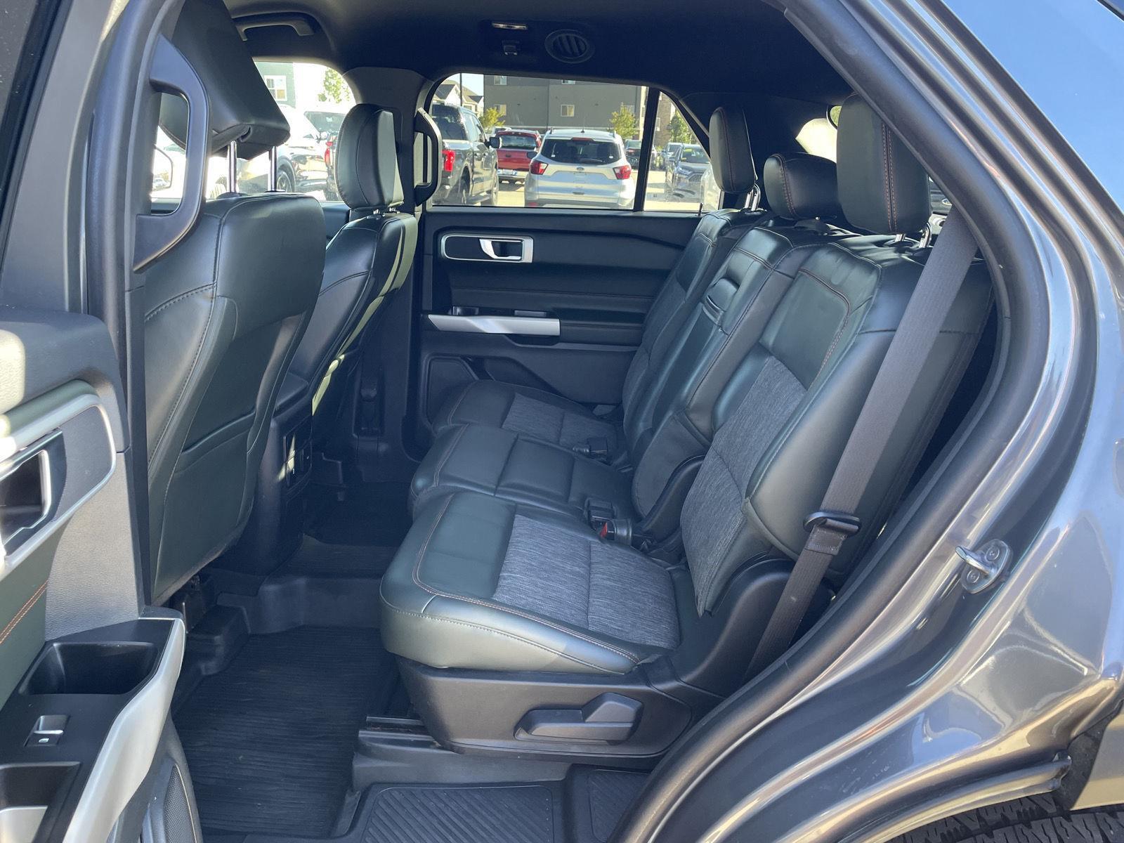 Vehicle photo 20
