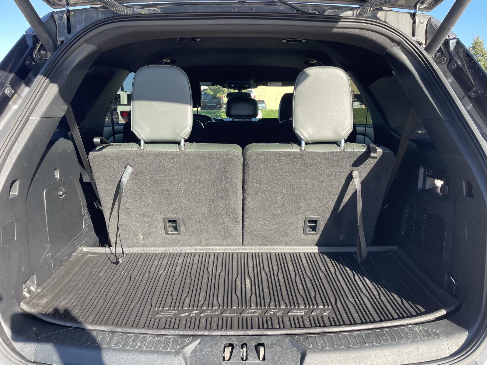 Vehicle photo 37