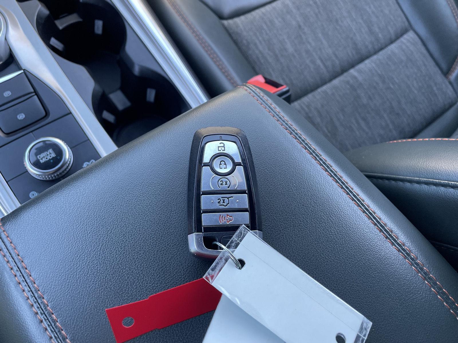 Vehicle photo 41
