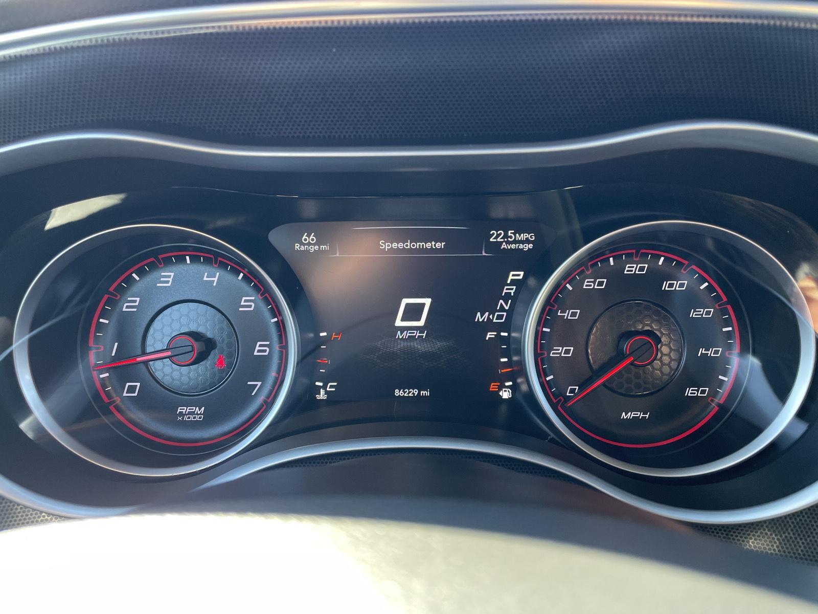 Vehicle photo 15