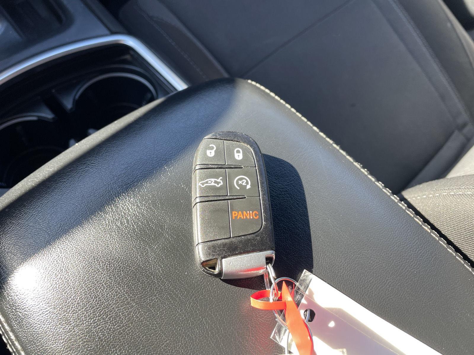 Vehicle photo 36