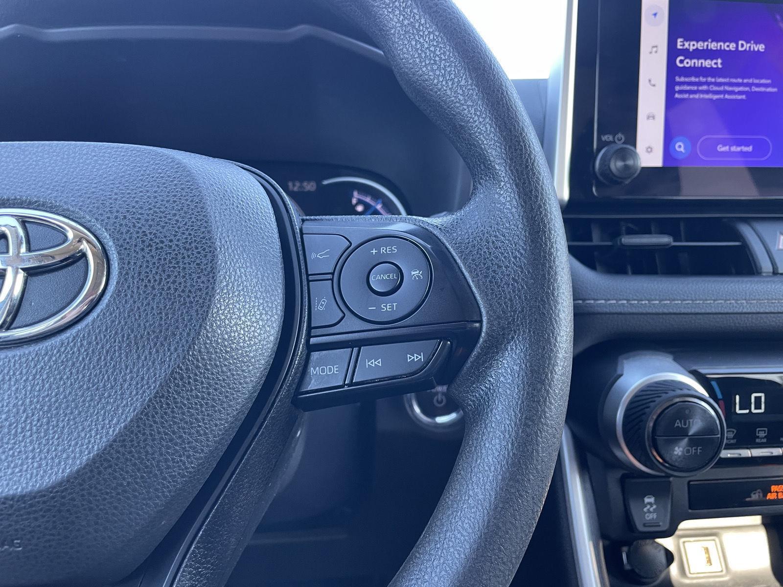 Vehicle photo 14