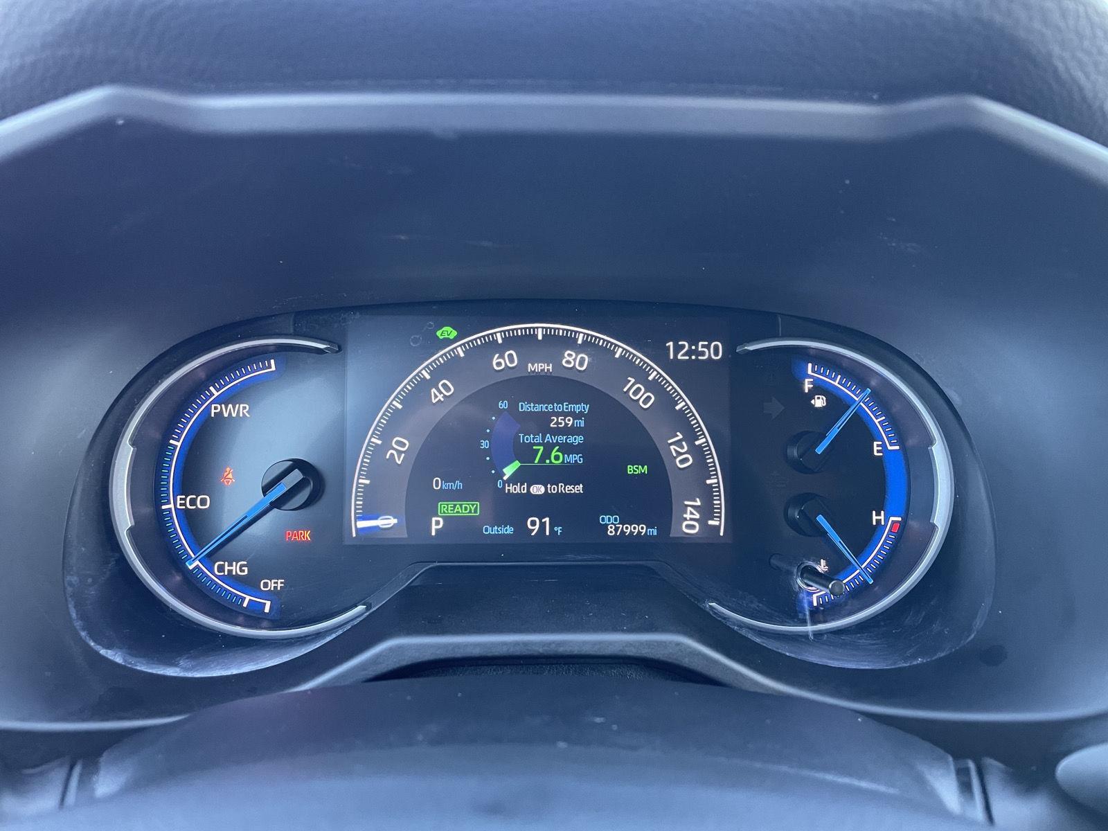 Vehicle photo 15