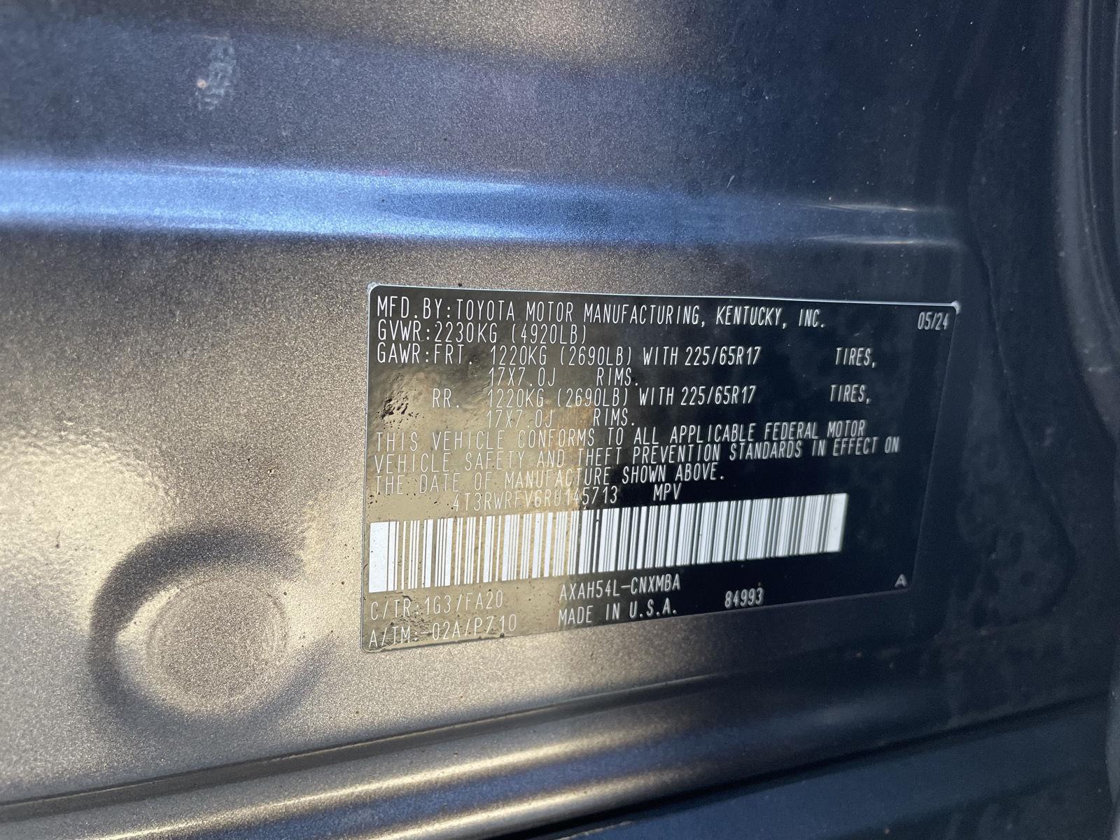 Vehicle photo 32