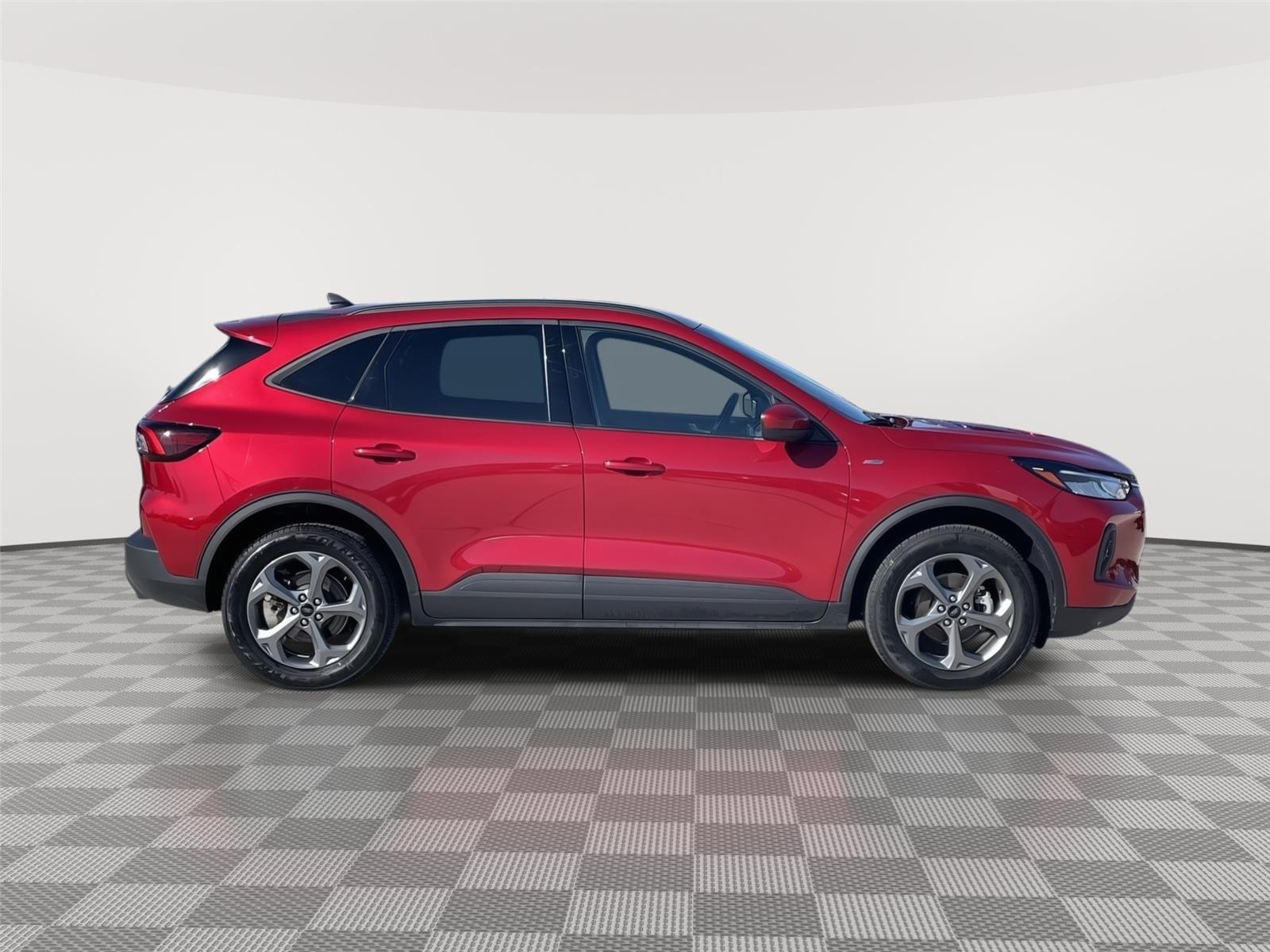 Vehicle photo 6