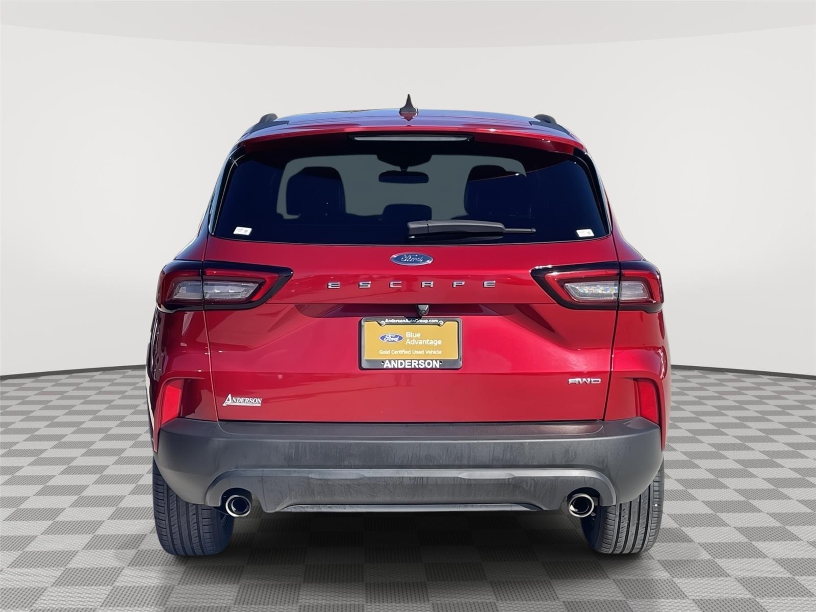Vehicle photo 8