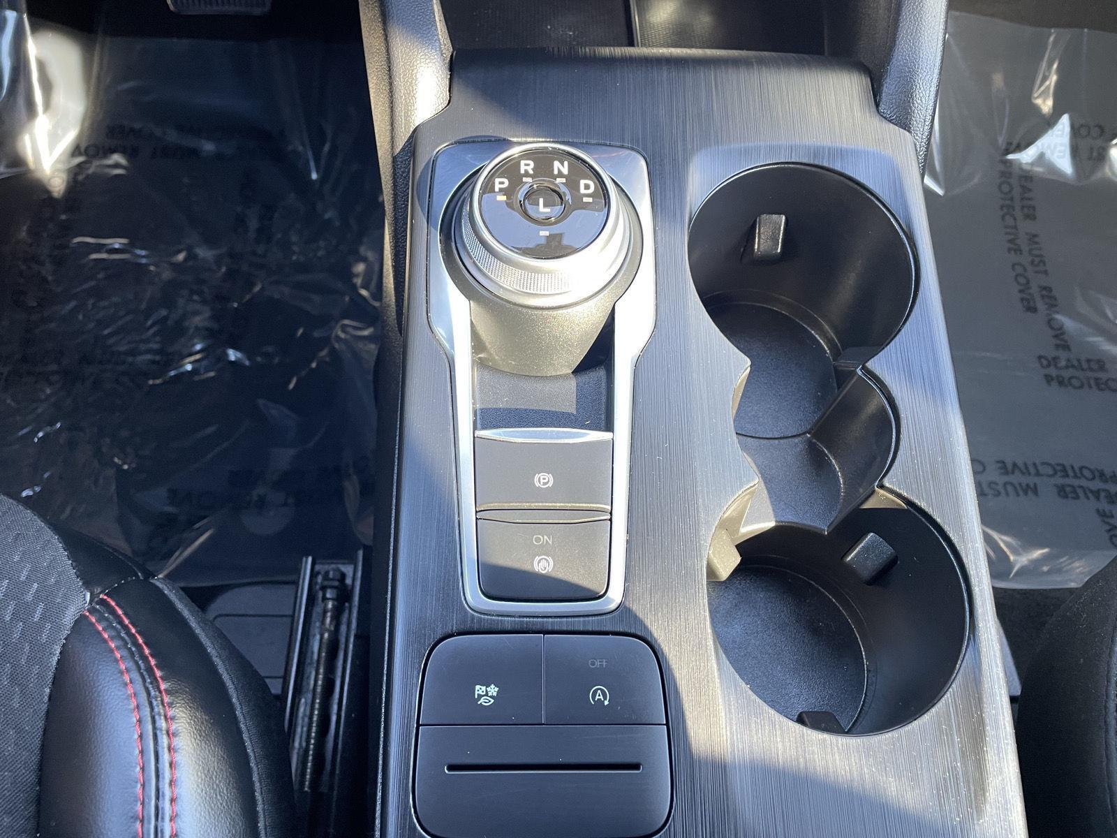Vehicle photo 29